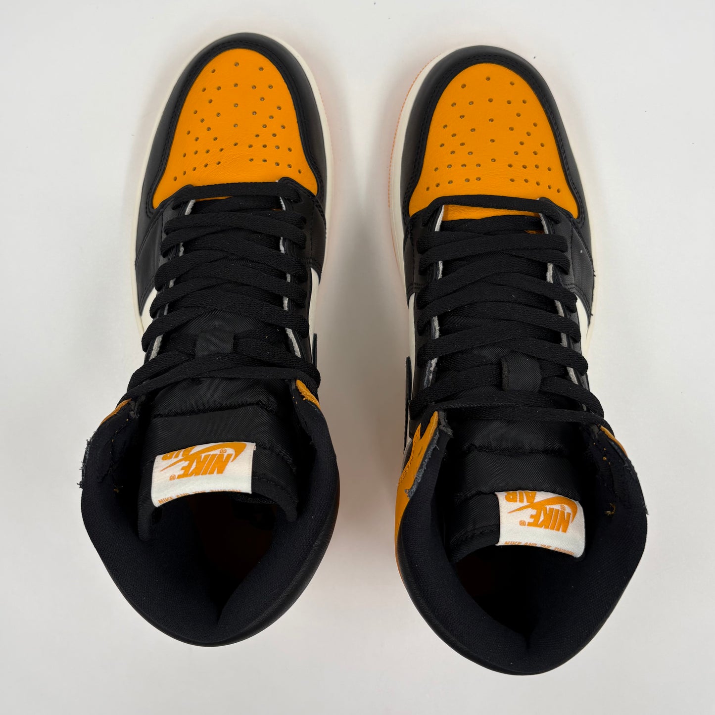 Air Jordan 1 Retro High OG "Taxi"