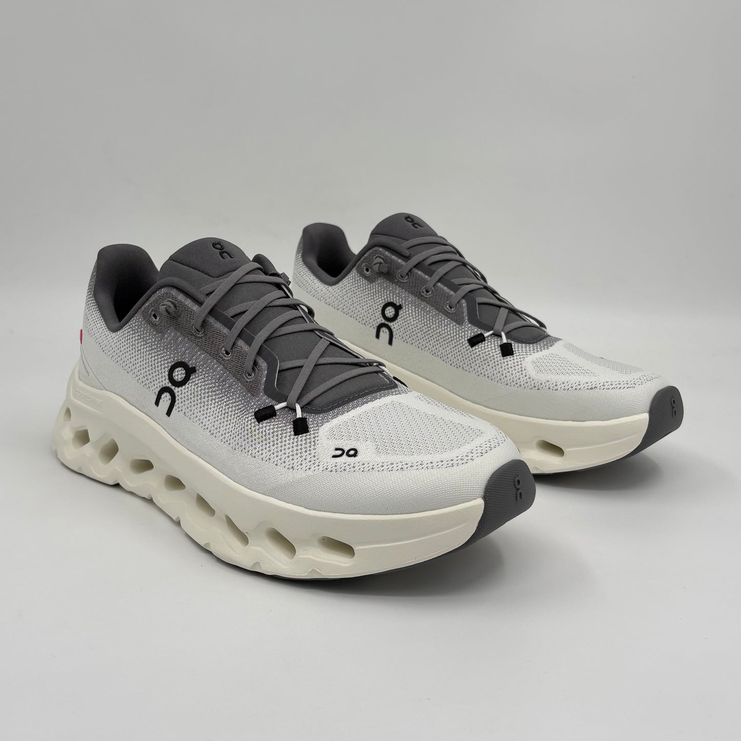 On Running Cloudtilt Rock Ivory