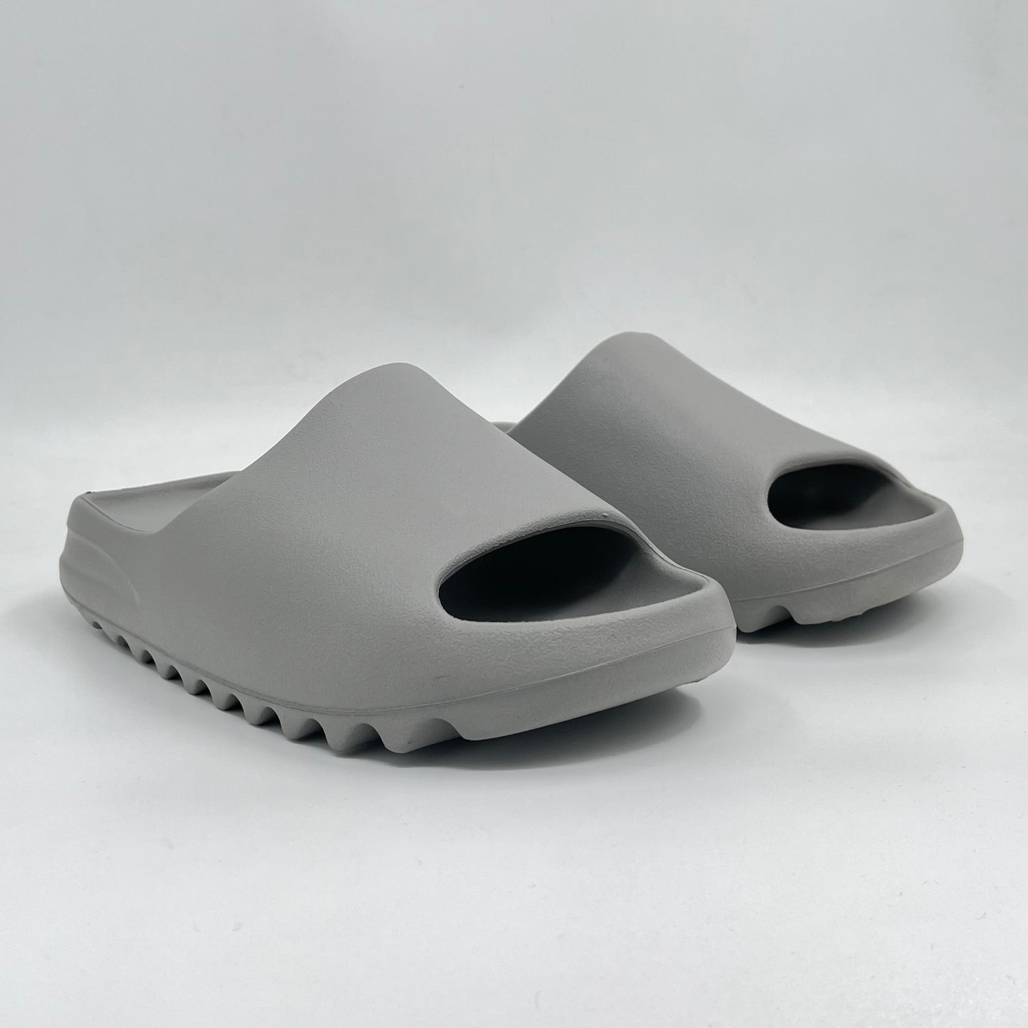 YZY YS-01 Gris