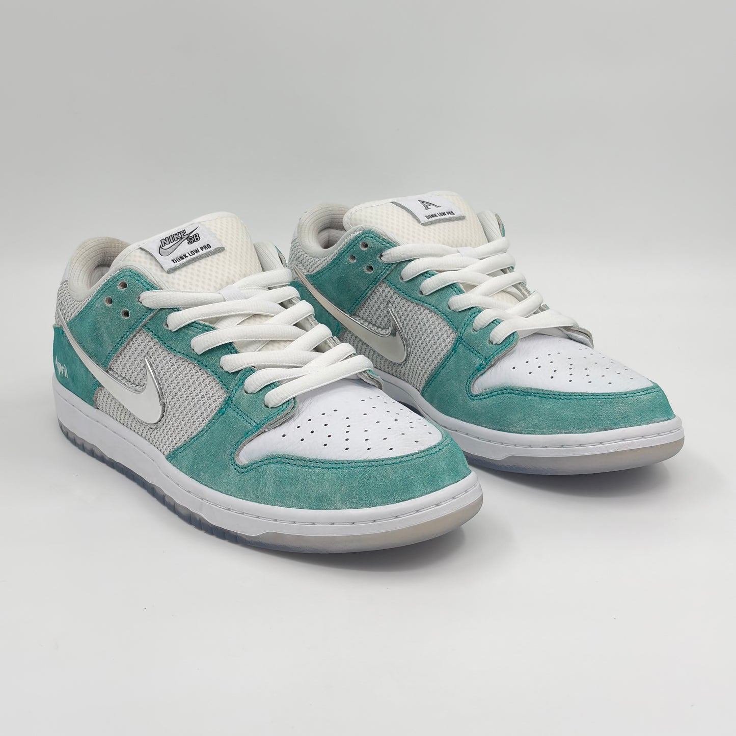 Nike SB Dunk Low Pro April