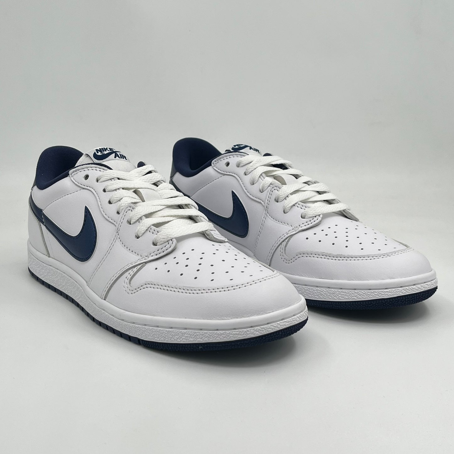 Nike Air Jordan 1 Low '85 "Metallic Navy"