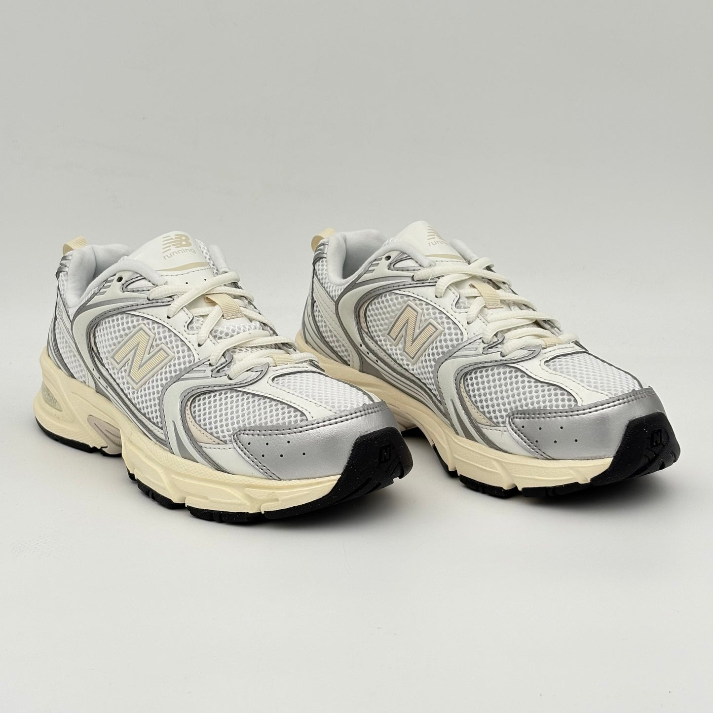 New Balance 530 Silver Linen
