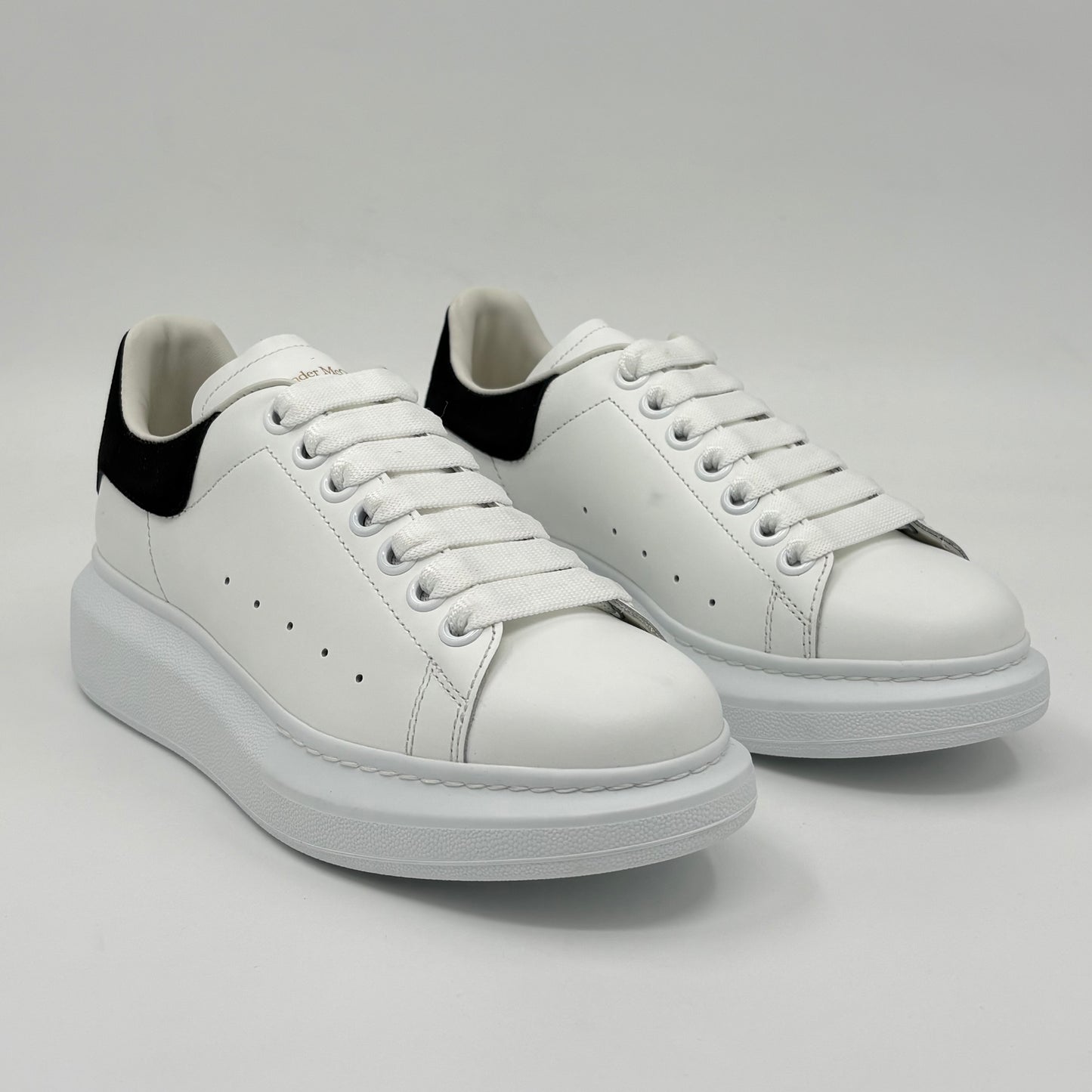Alexander McQueen Oversized White Black