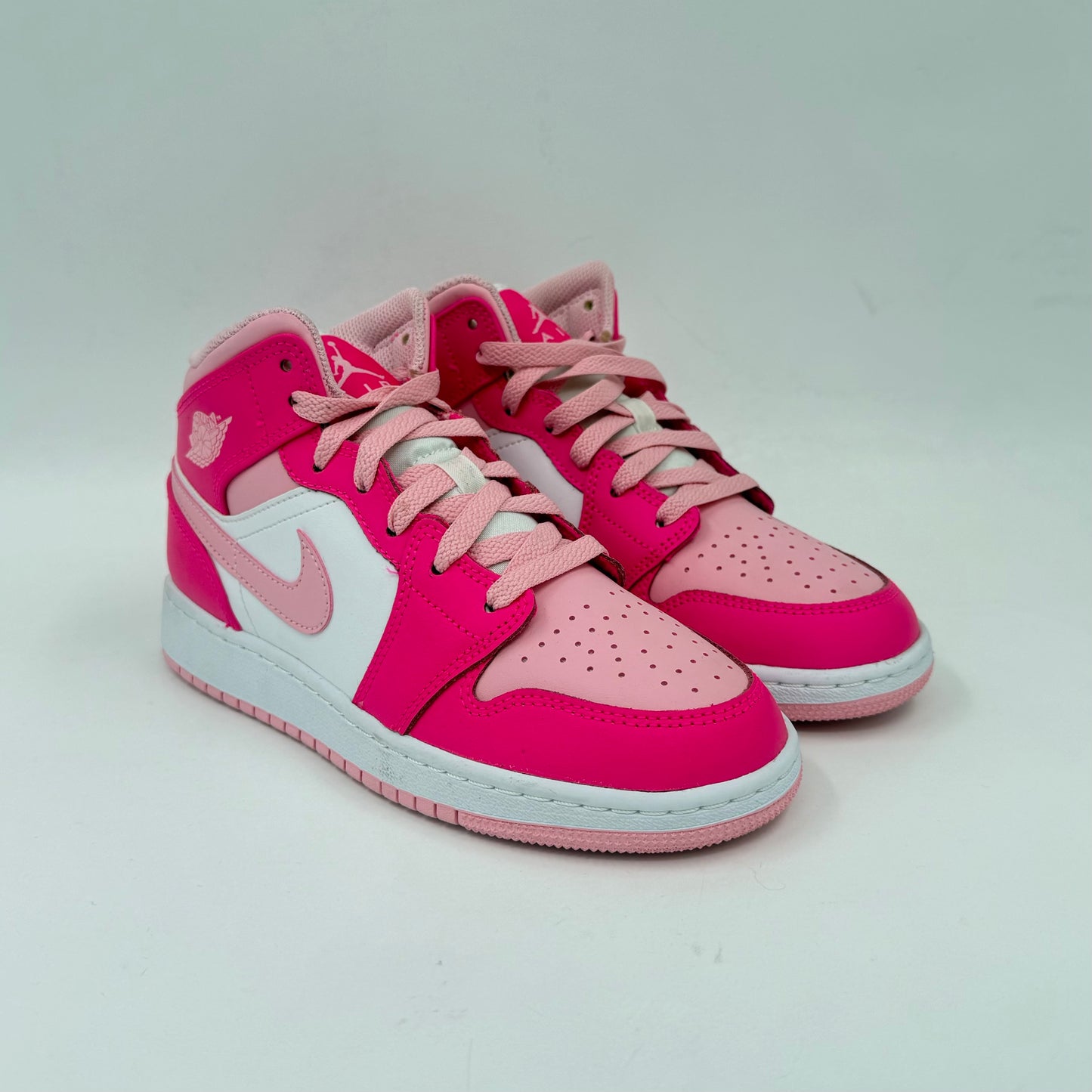 Jordan 1 Mid
Fierce Pink (GS)