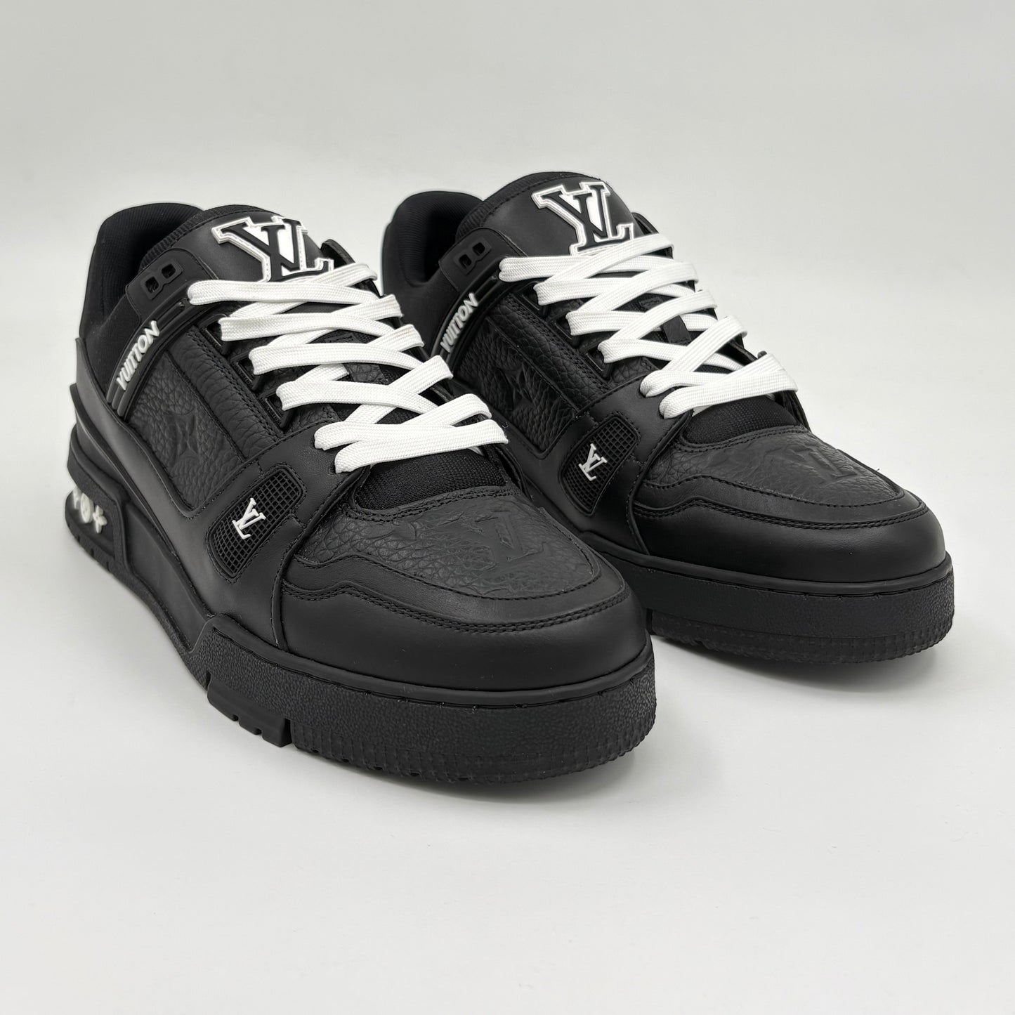 Louis Vuitton Trainer Black