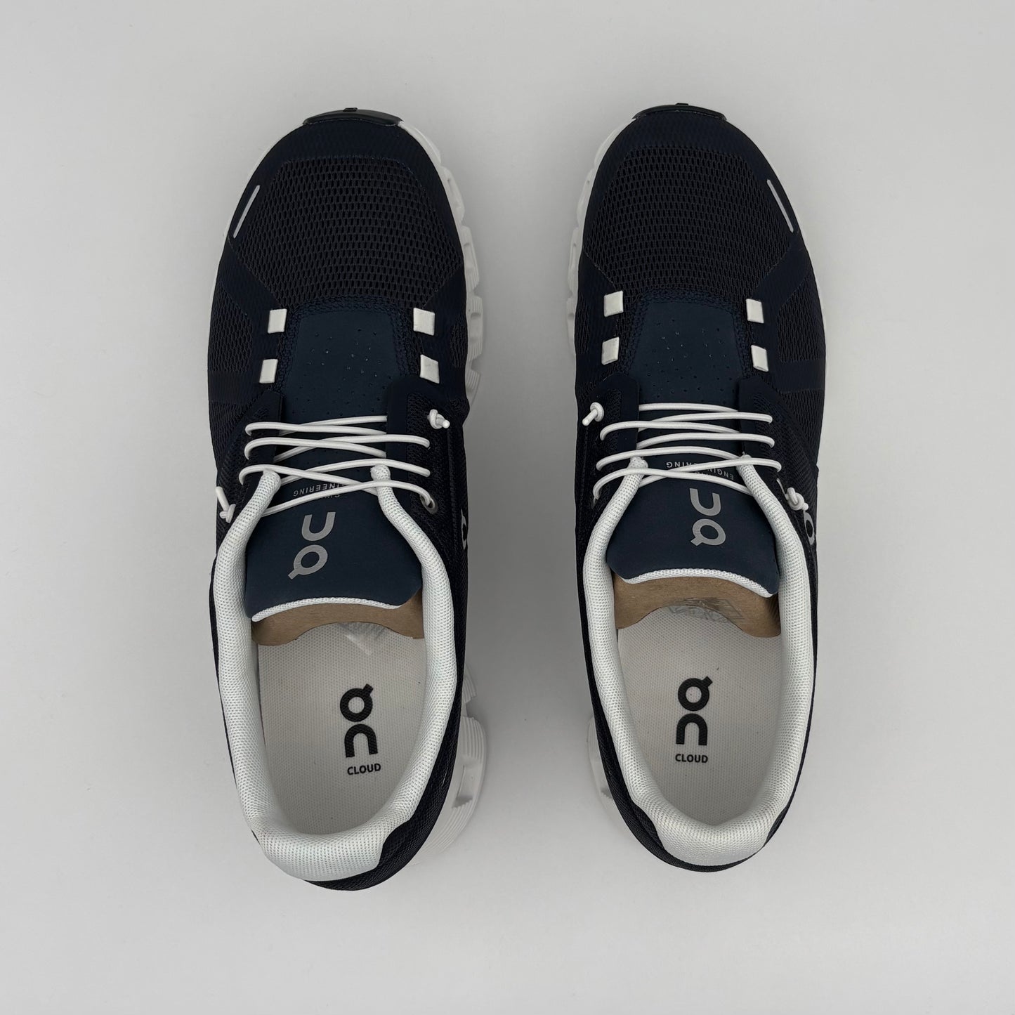 On Running Cloud 5 Midnight White