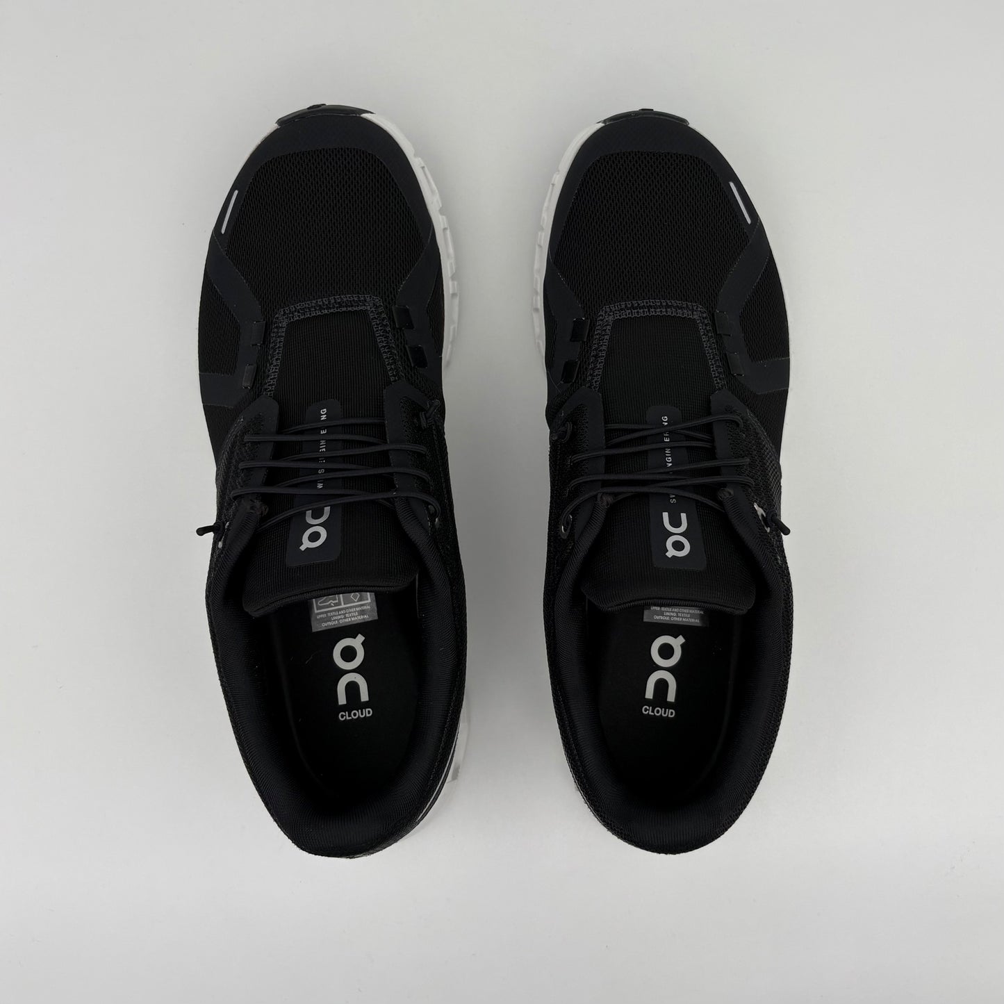 On Running Cloud 6 Black White