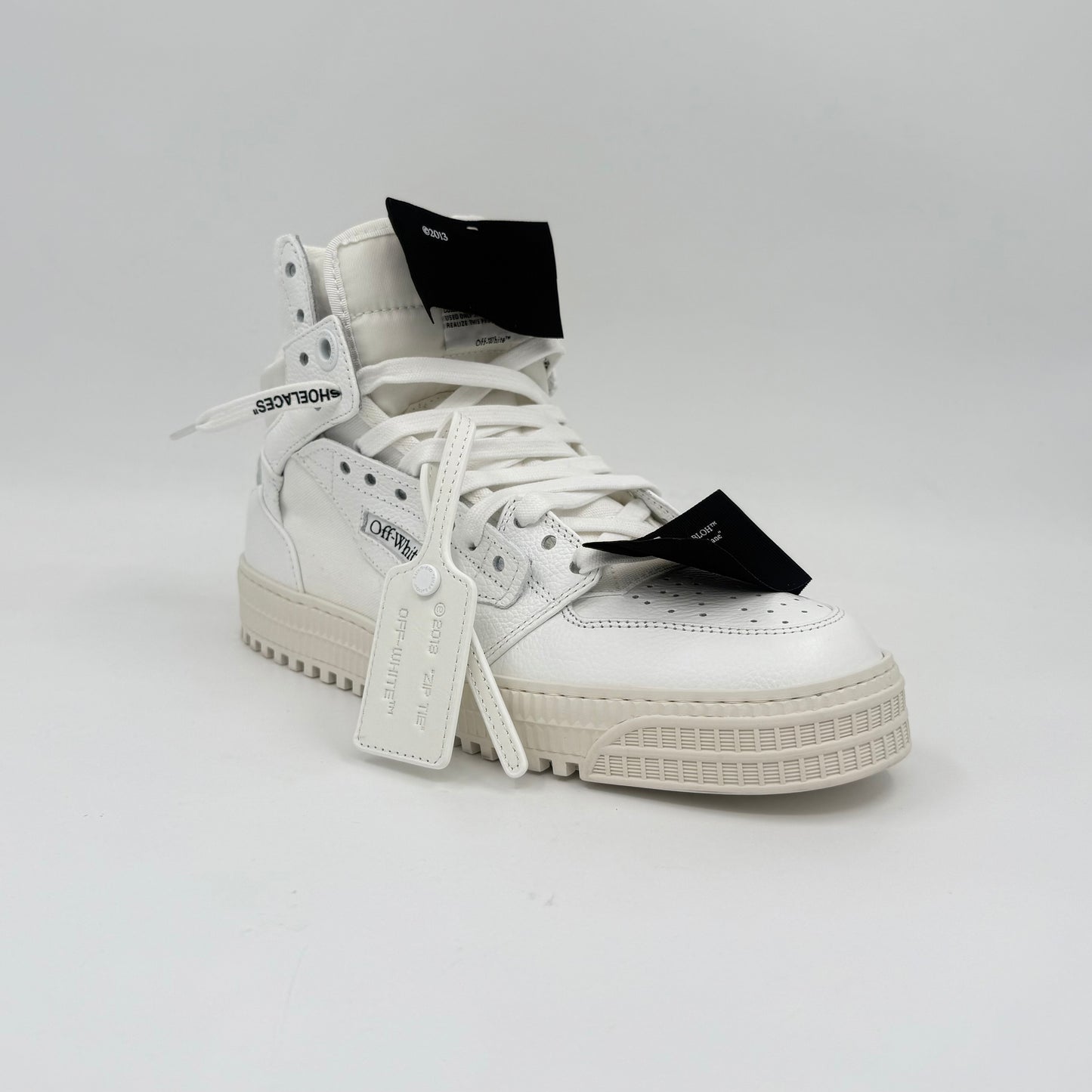 OFF-WHITE Off Court 3.0
White Black