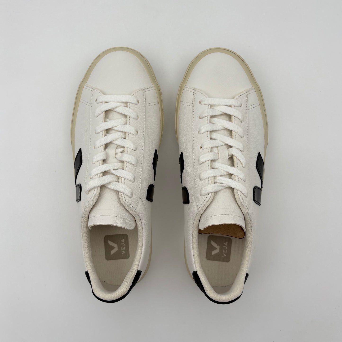 Veja Campo Low Chromefree White Black