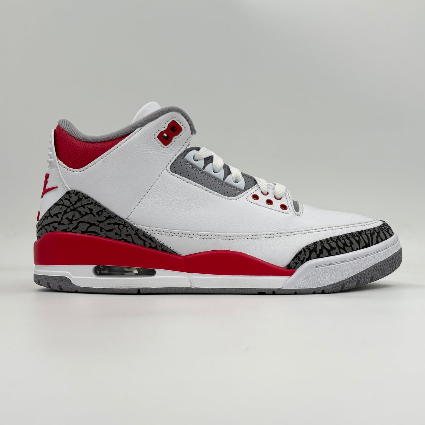 Air Jordan 3 Retro Fire Red