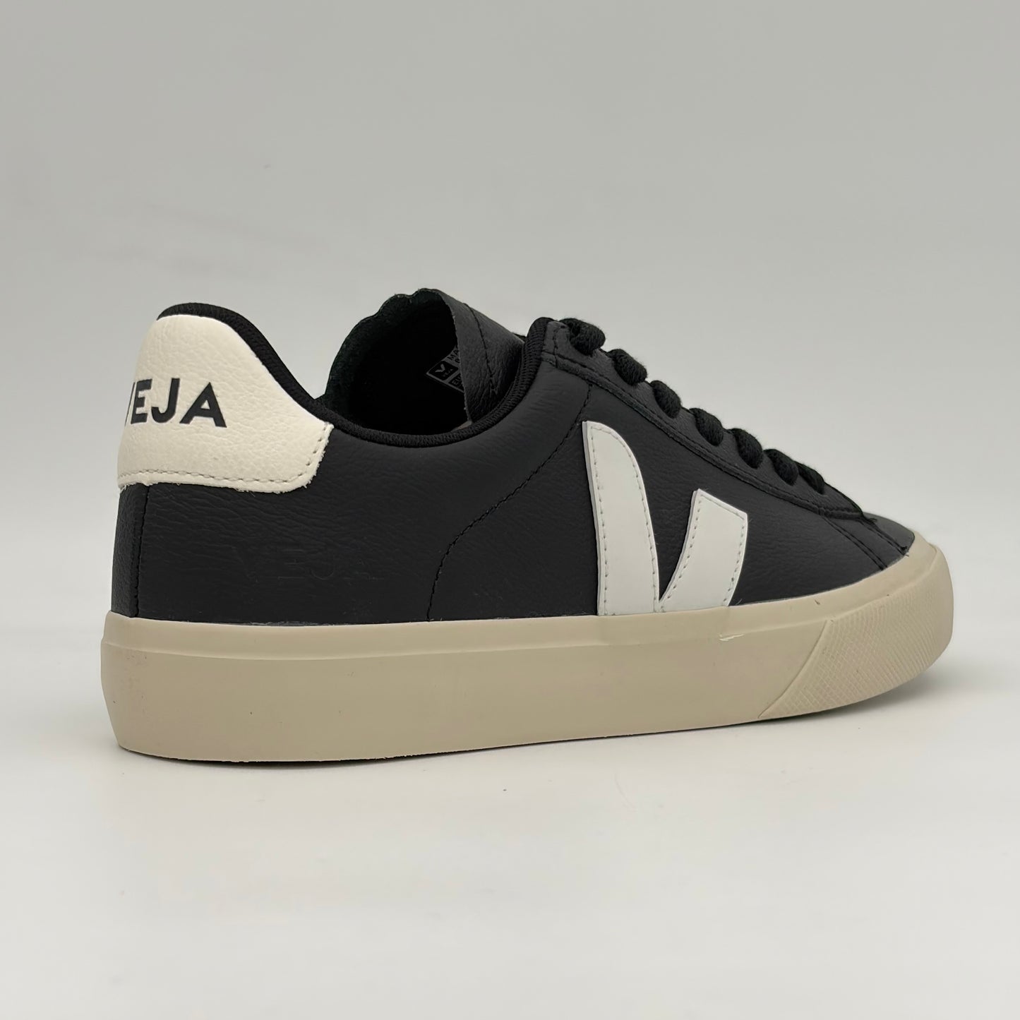 Veja Campo Black White