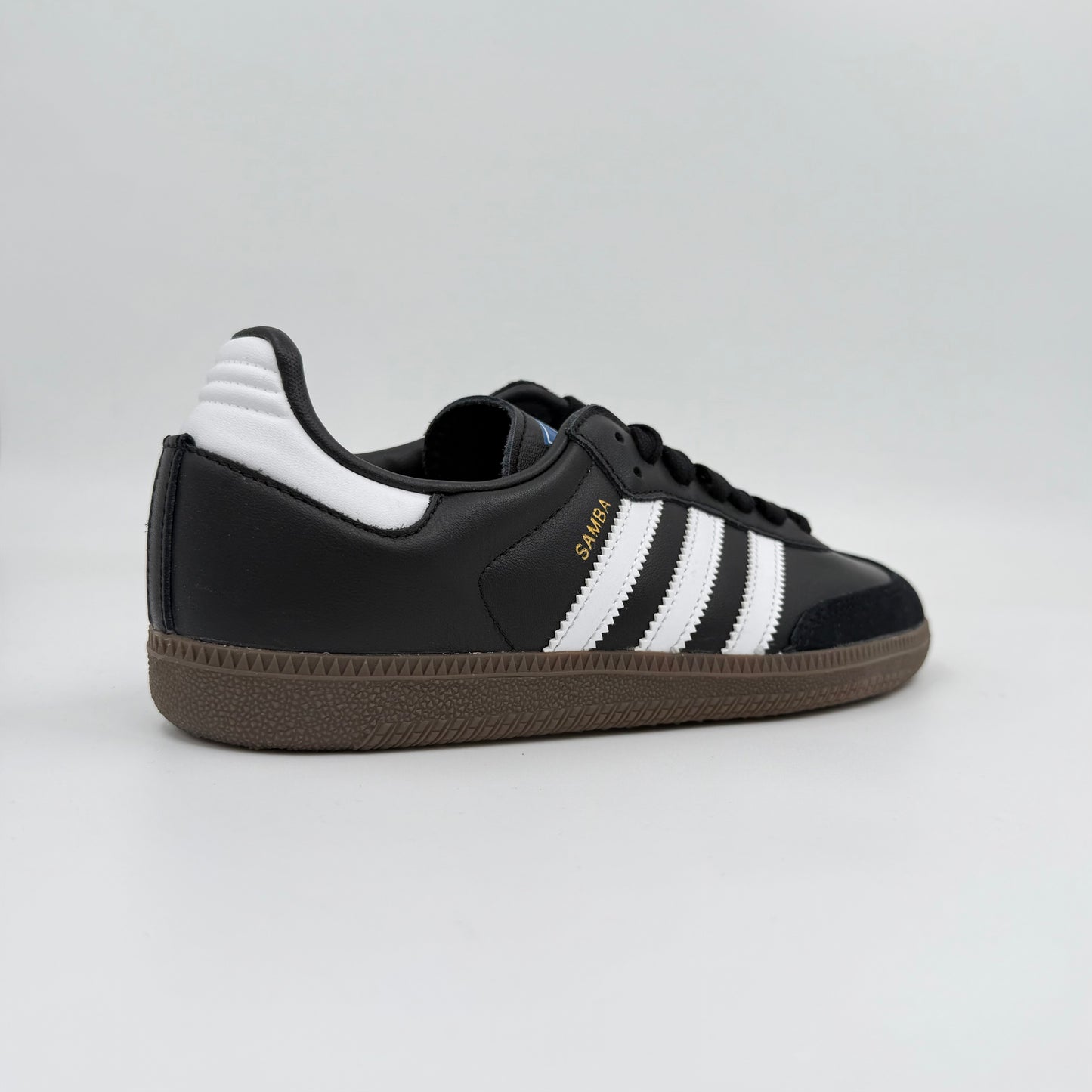 Adidas Samba OG
Black White Gum
