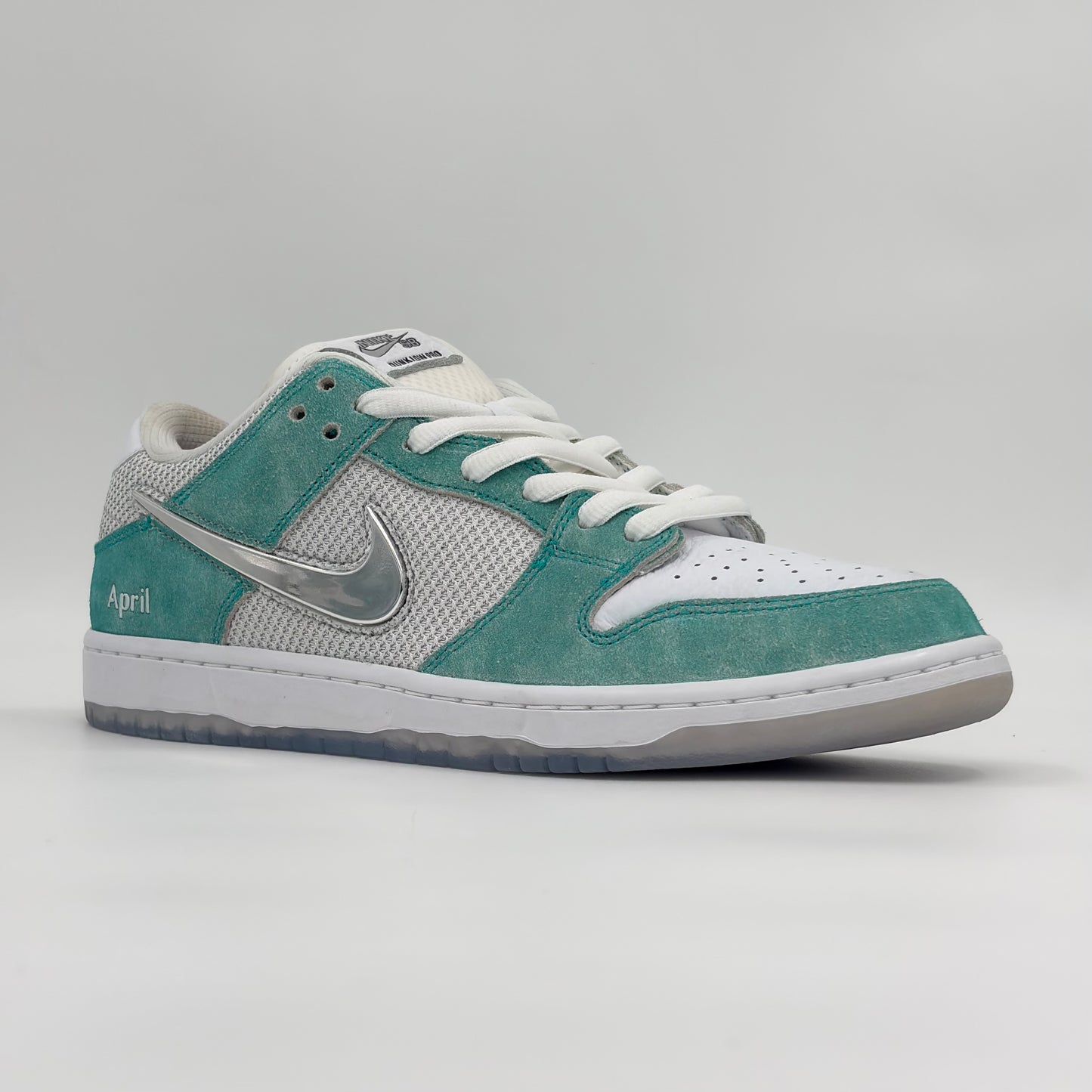 Nike SB Dunk Low Pro April
