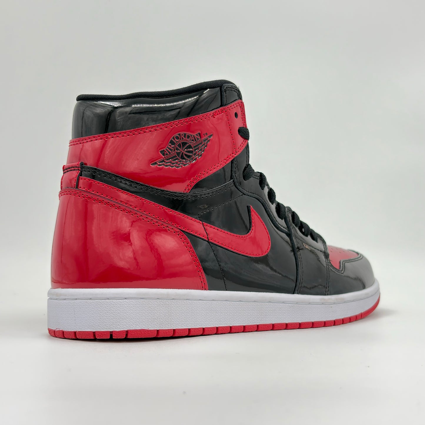 Air Jordan 1 Retro High OG Patent Bred