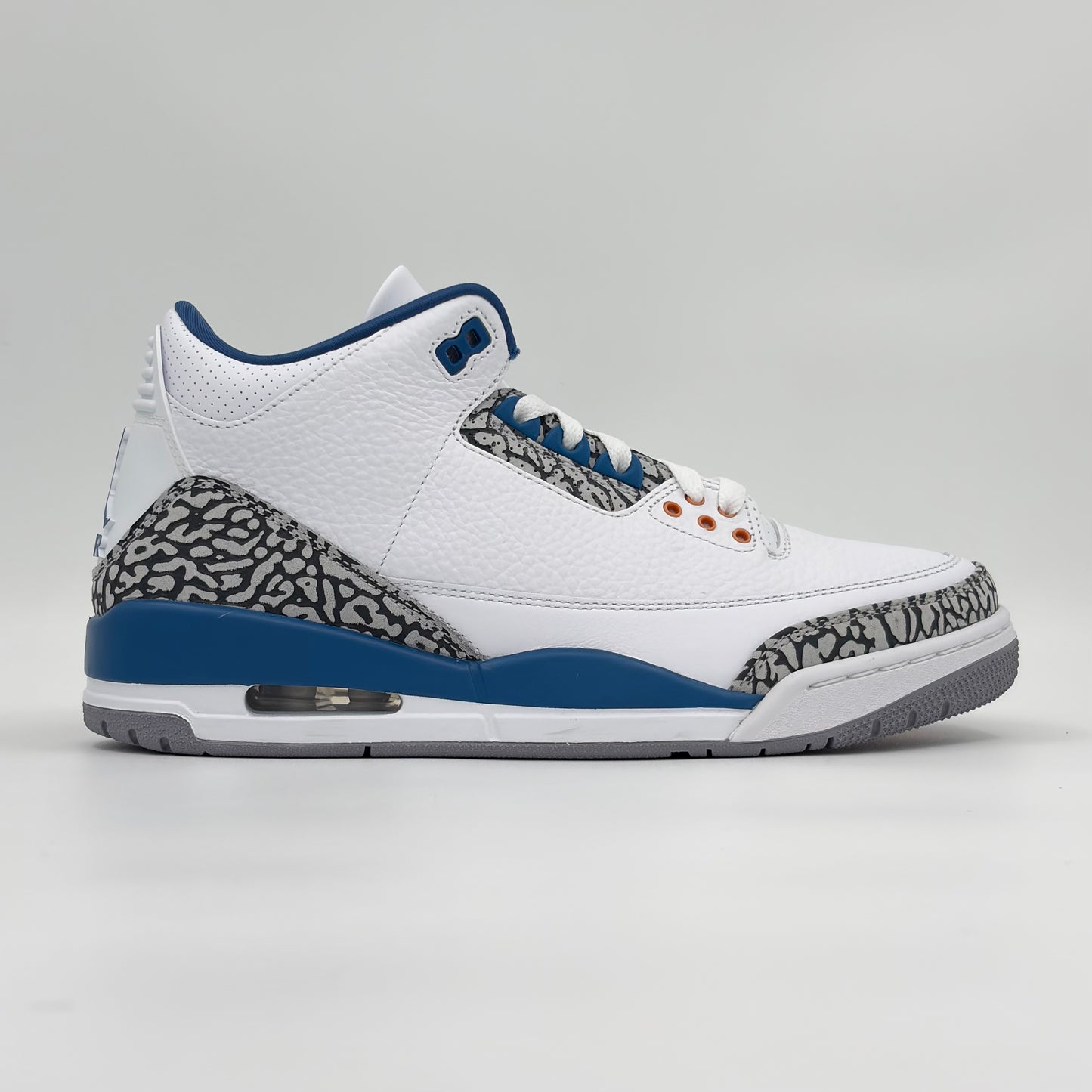 Air Jordan 3 Retro Wizards