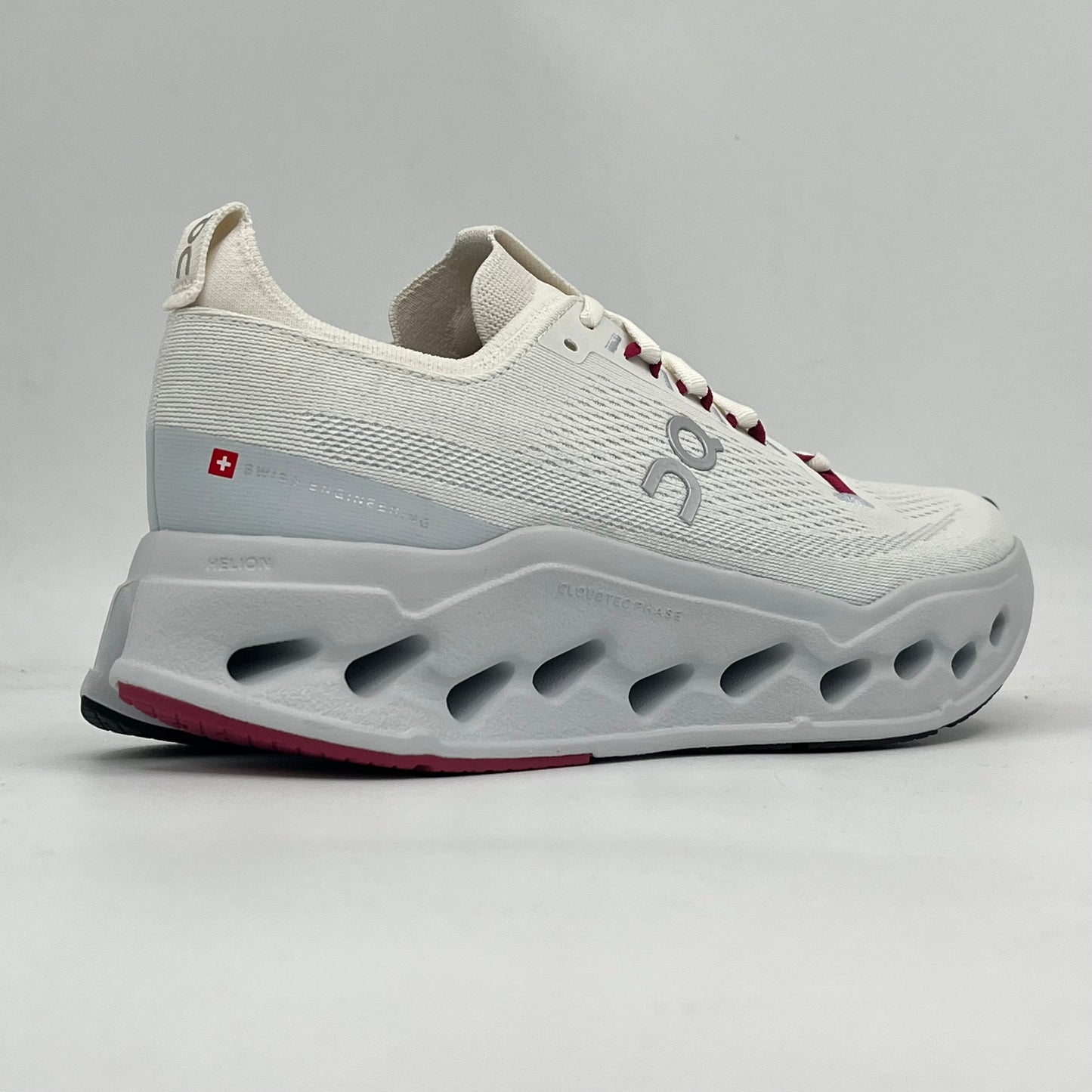 On Running Cloudsurfer Max Ivory Artctic