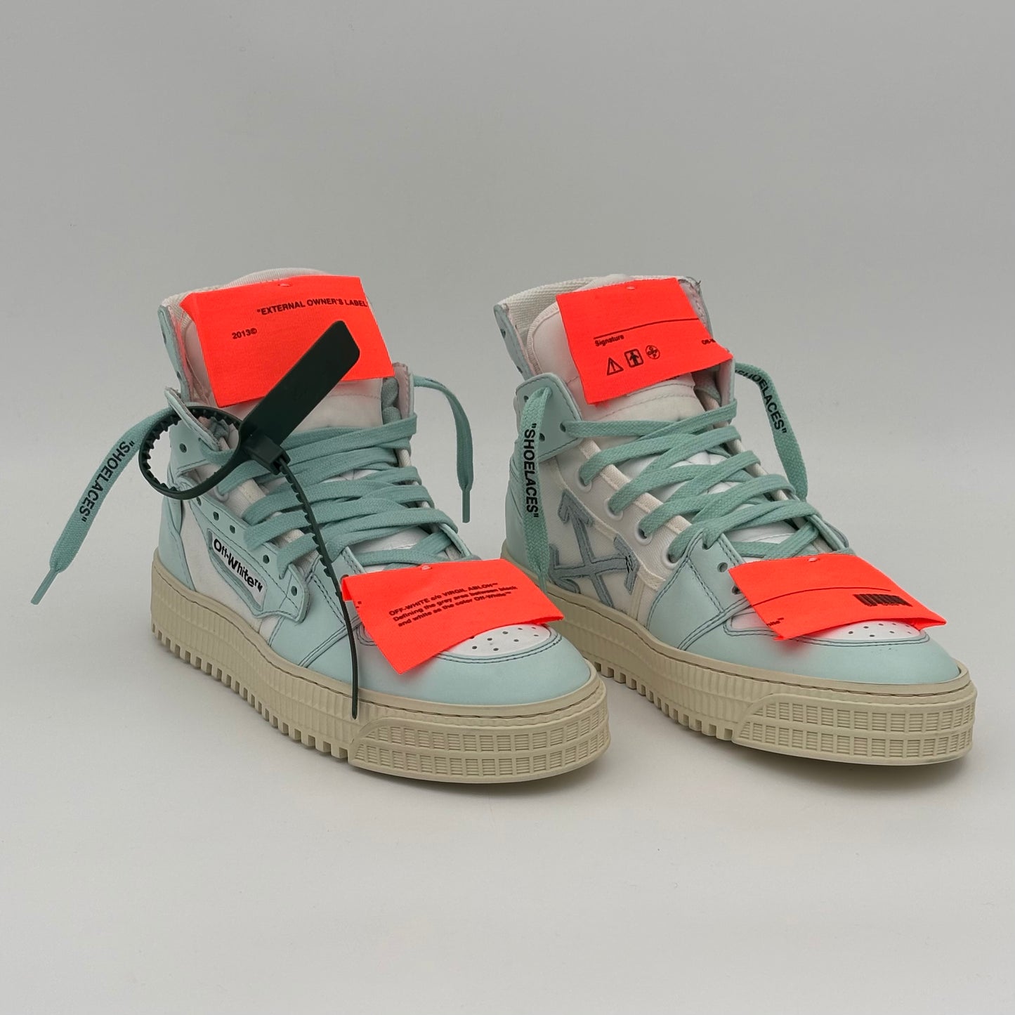 Off White Off-Court 3.0 High
White Mint