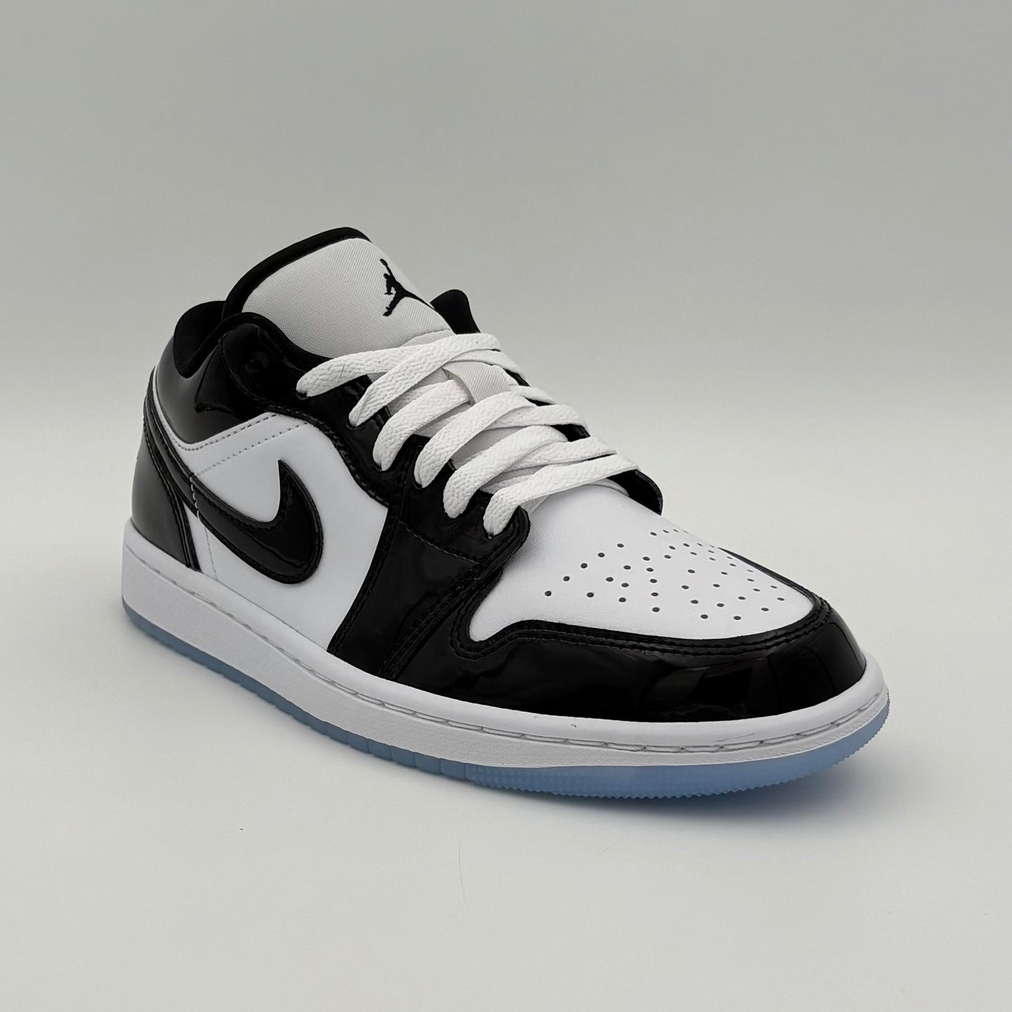 Jordan 1 Low SE Concord