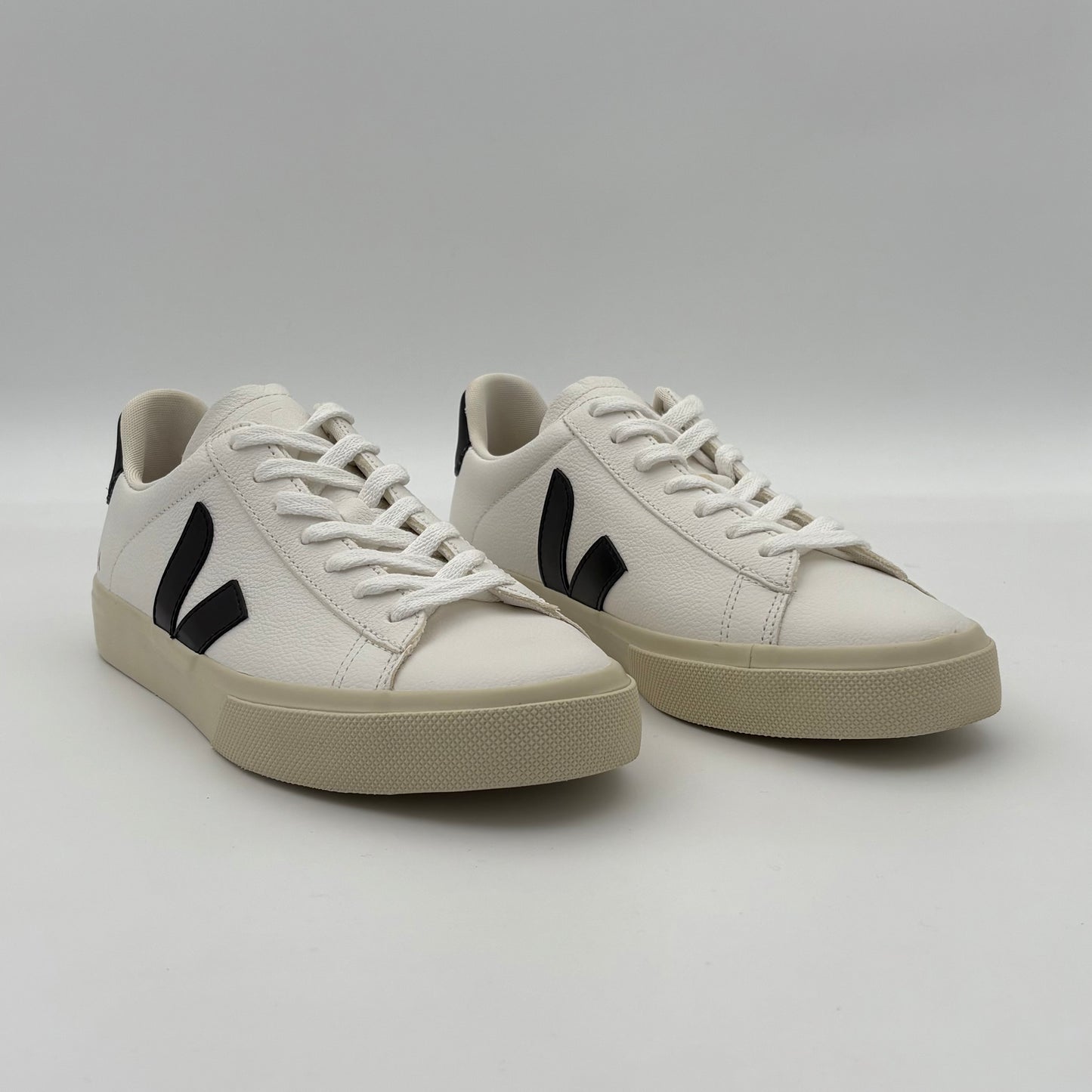 Veja Campo Low Chromefree White Black