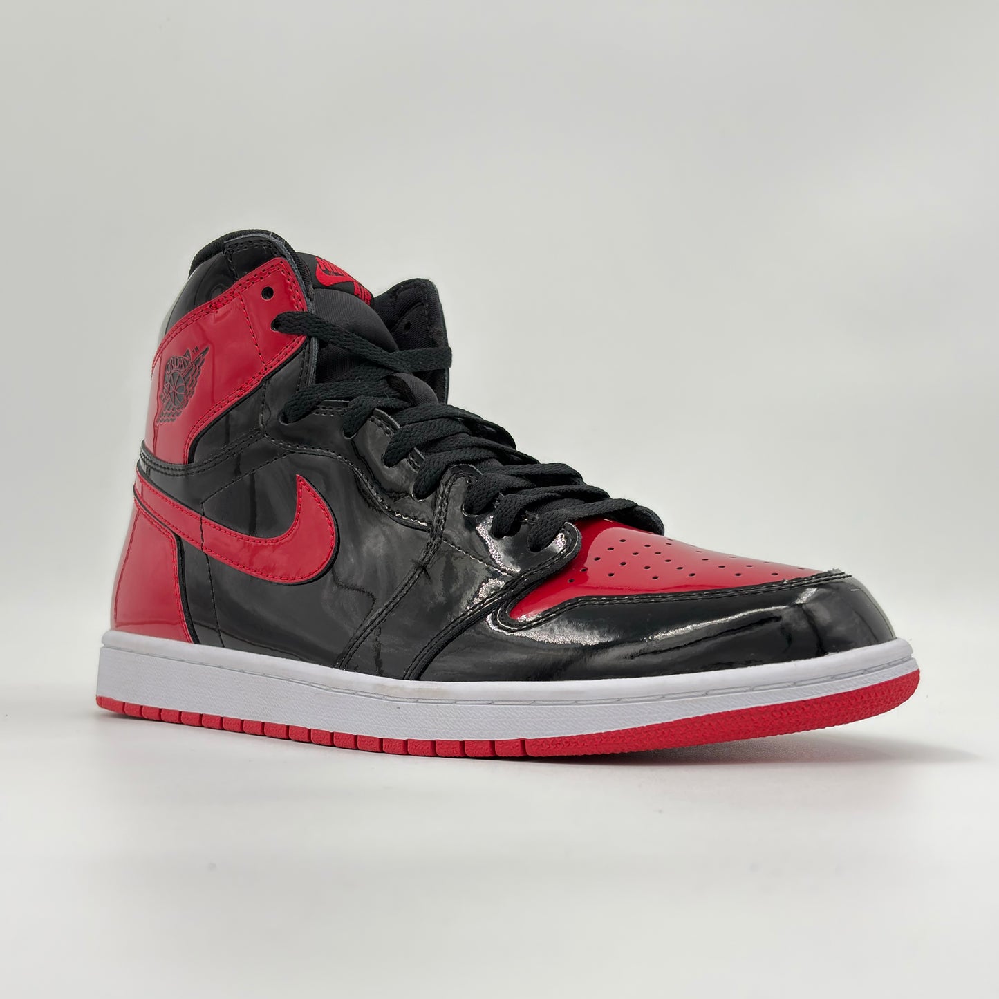 Air Jordan 1 Retro High OG Patent Bred