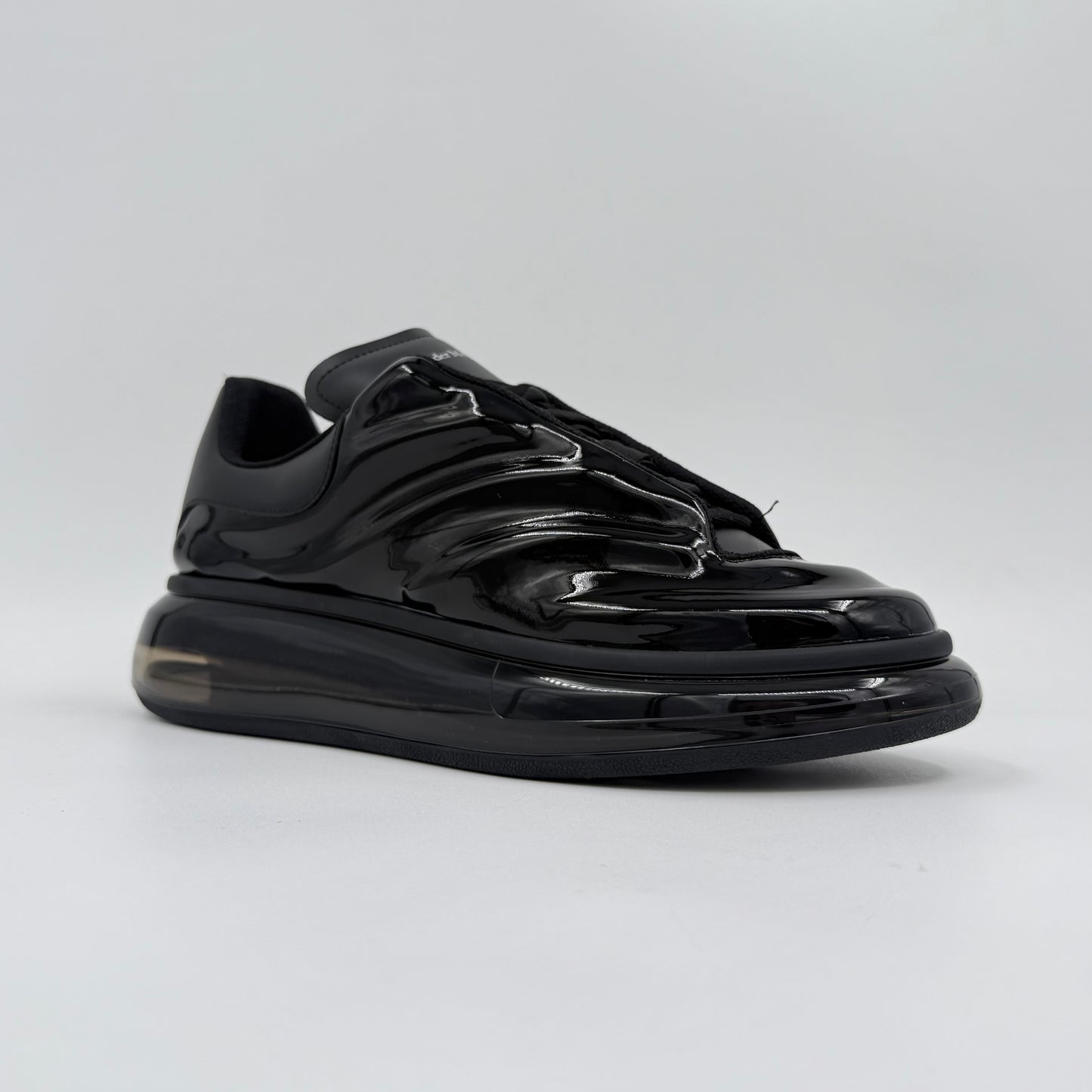 Alexander McQueen Oversized
Black Lux Gloss