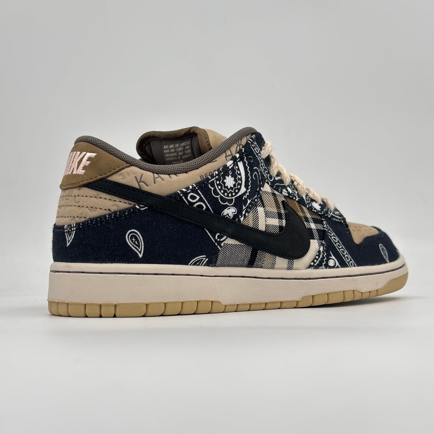 Nike SB Dunk Low x Travis Scott