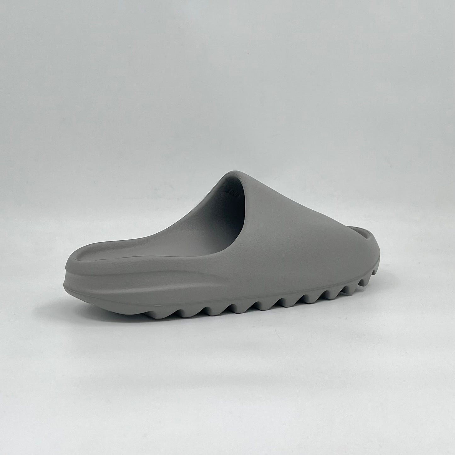 YZY YS-01 Gris