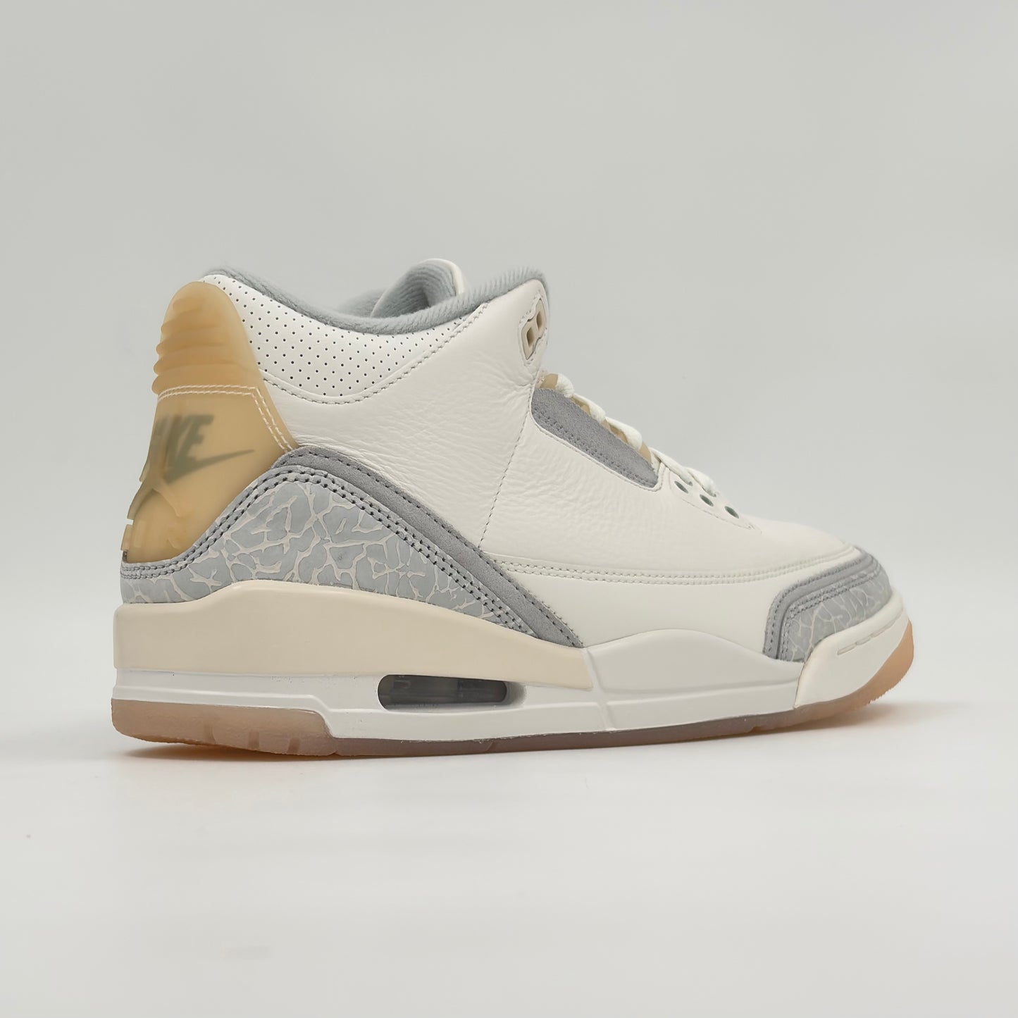 Air Jordan 3 Retro Craft Ivory