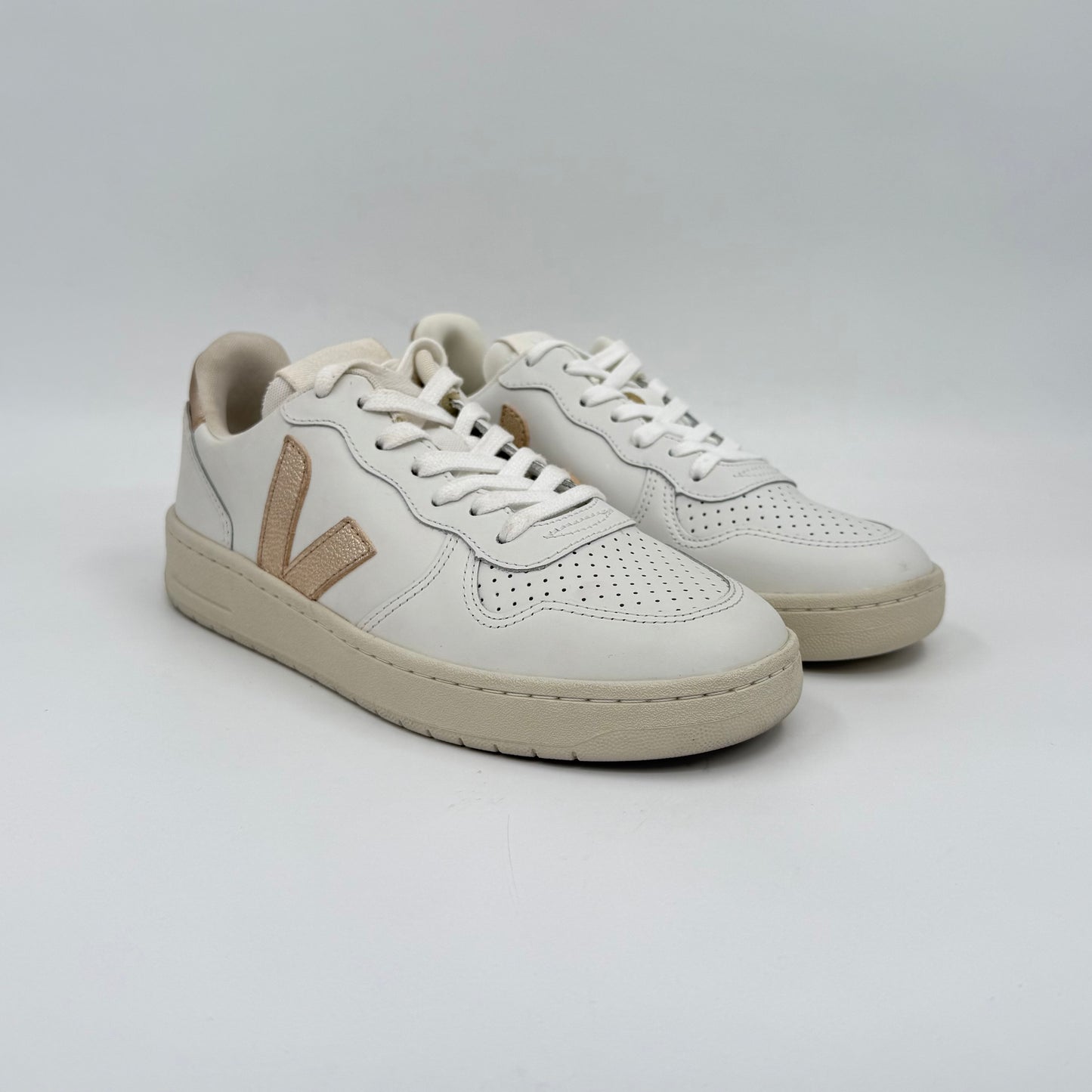 Veja V-10 Prime Leather              White Platine