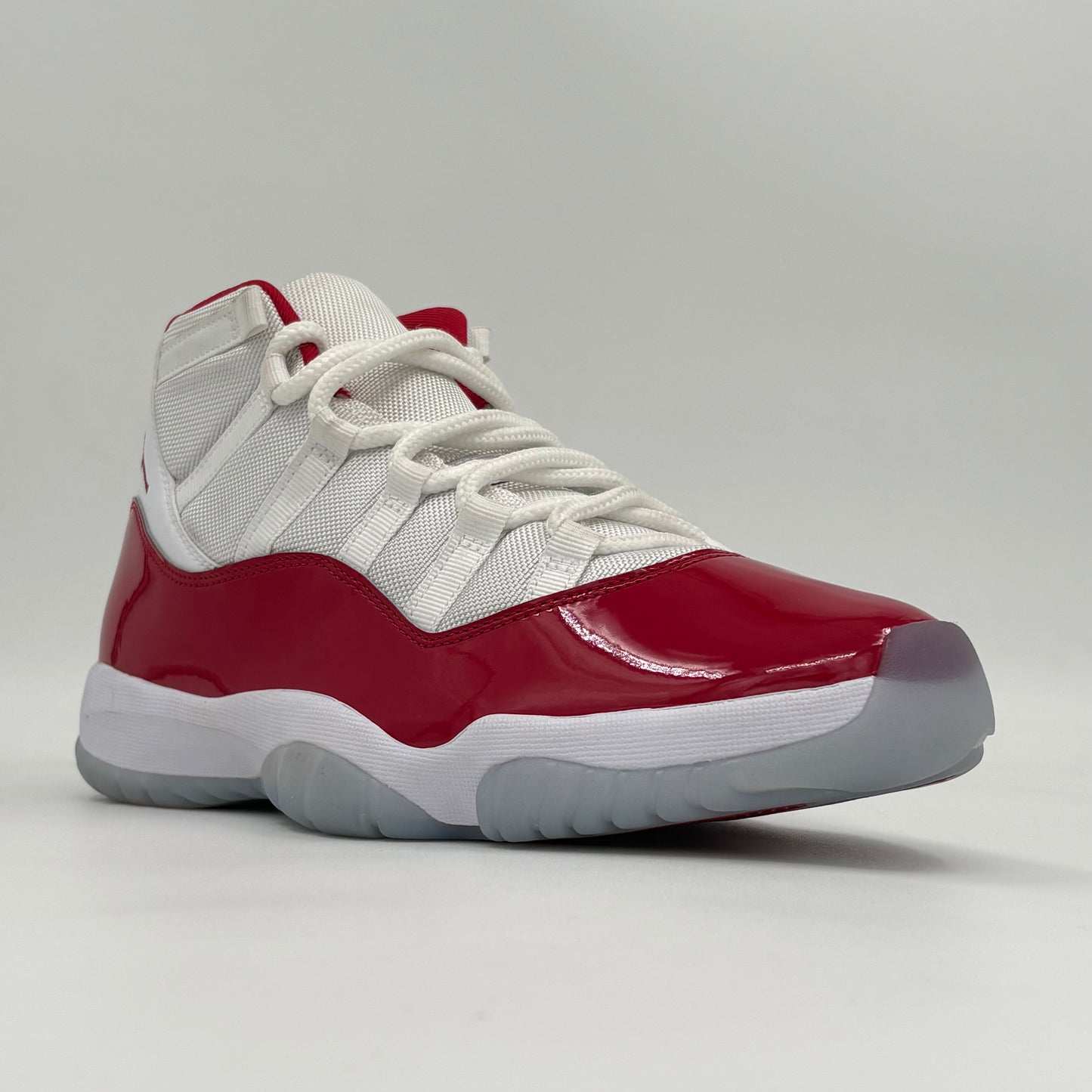 Air Jordan 11 Retro Cherry 2022