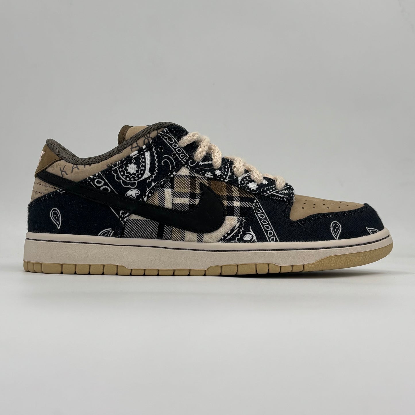 Nike SB Dunk Low x Travis Scott