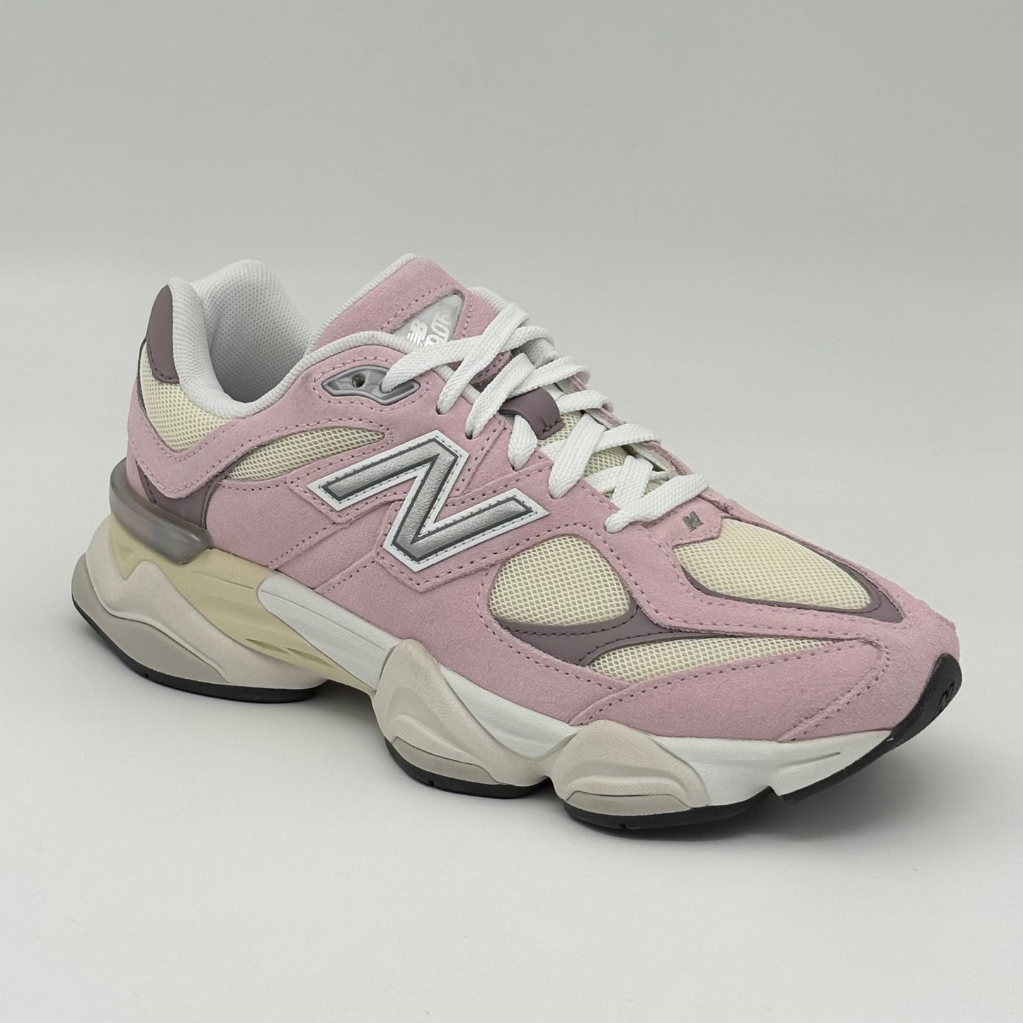 New Balance 9060 Sugar Pink