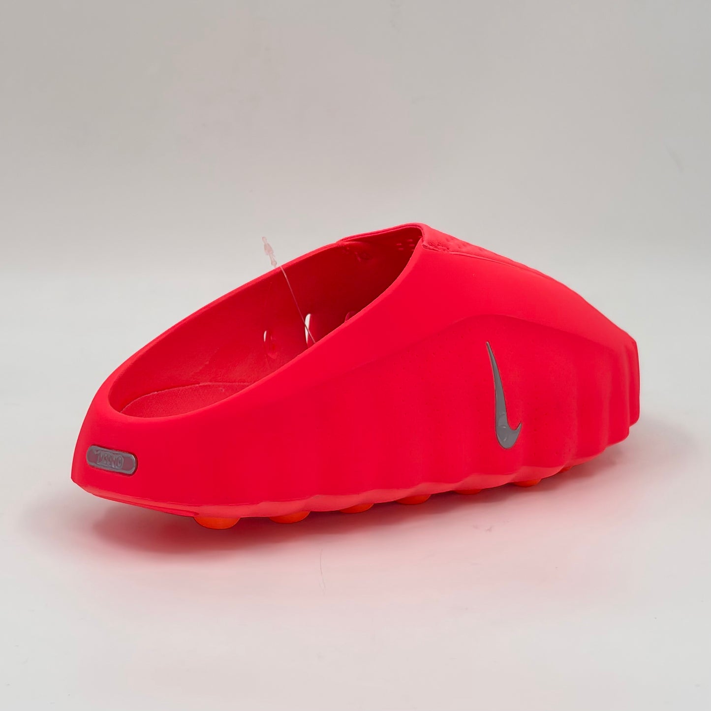 Nike Mind 001 Slide
Solar Red