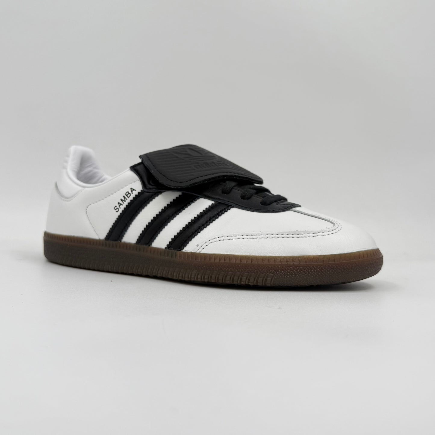 Adidas Samba LT
Cloud White Core Black