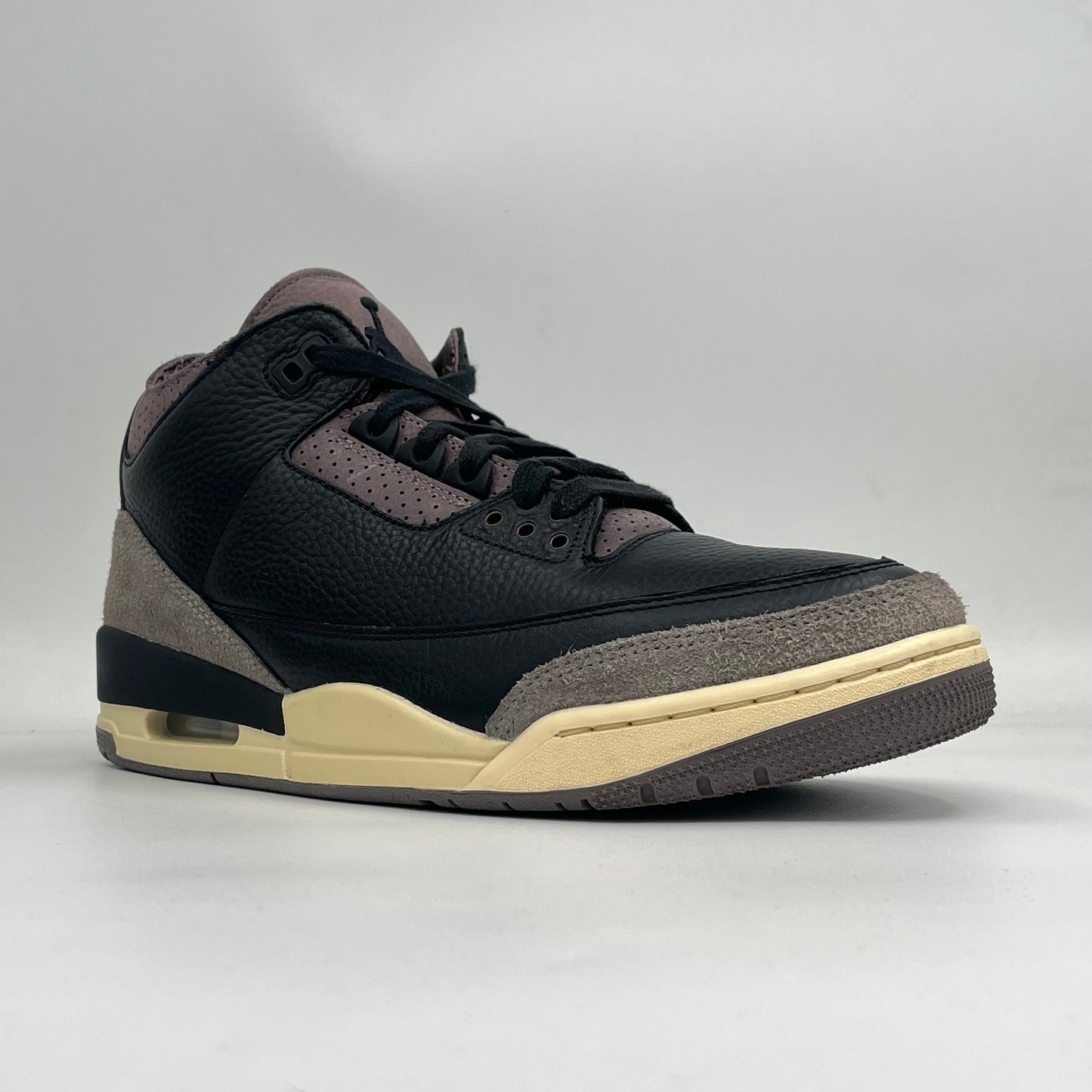 Jordan 3 Retro OG SP A Ma Maniére While You Were Sleeping (Pre-owned 9/10)