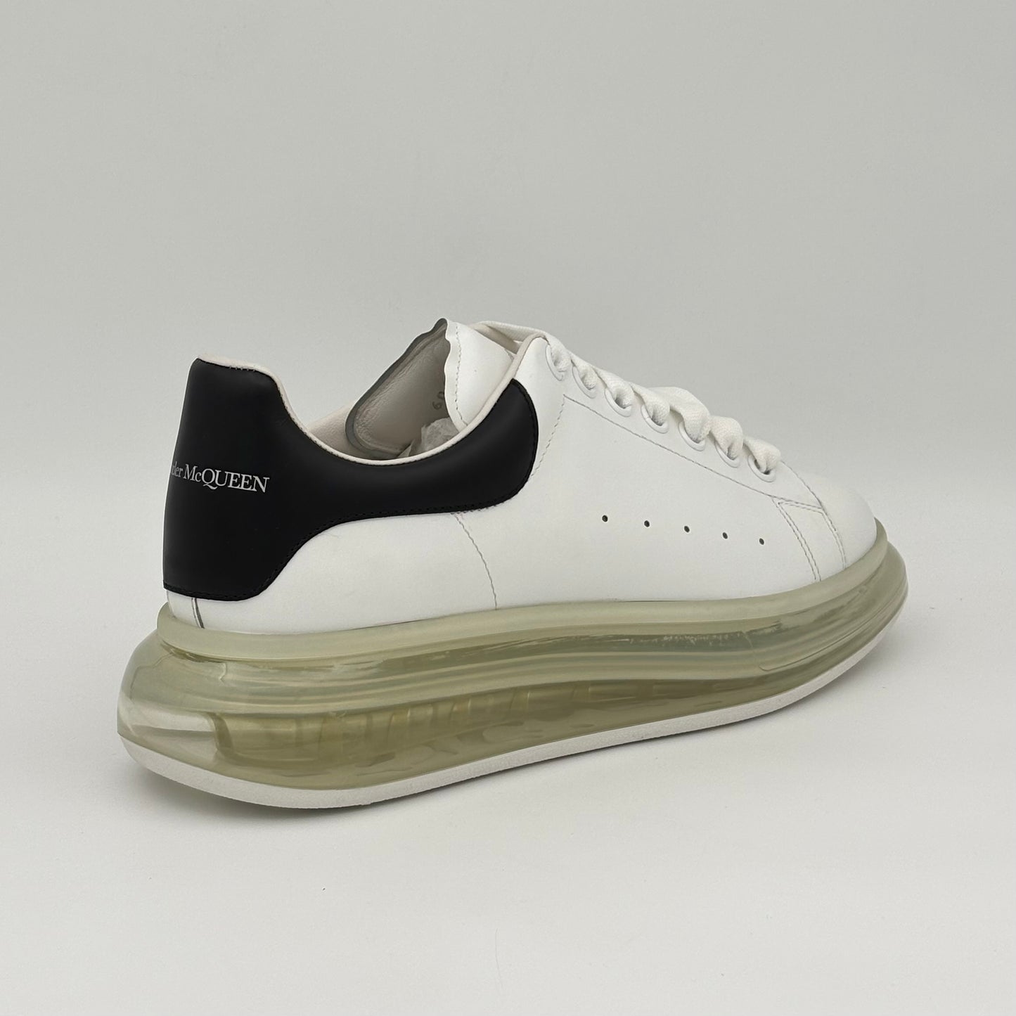 Alexander McQueen Oversize Suela Transparente Negro