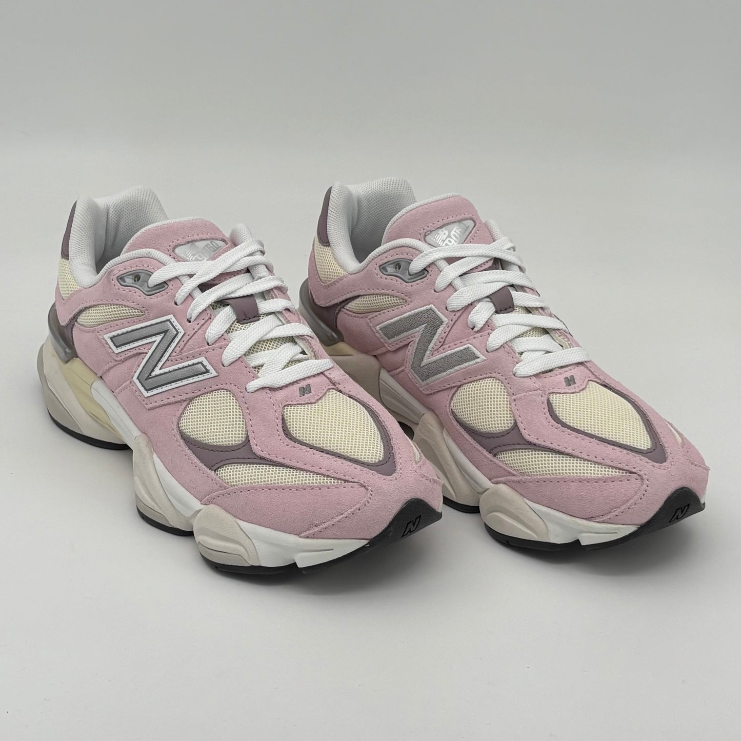 New Balance 9060 Sugar Pink