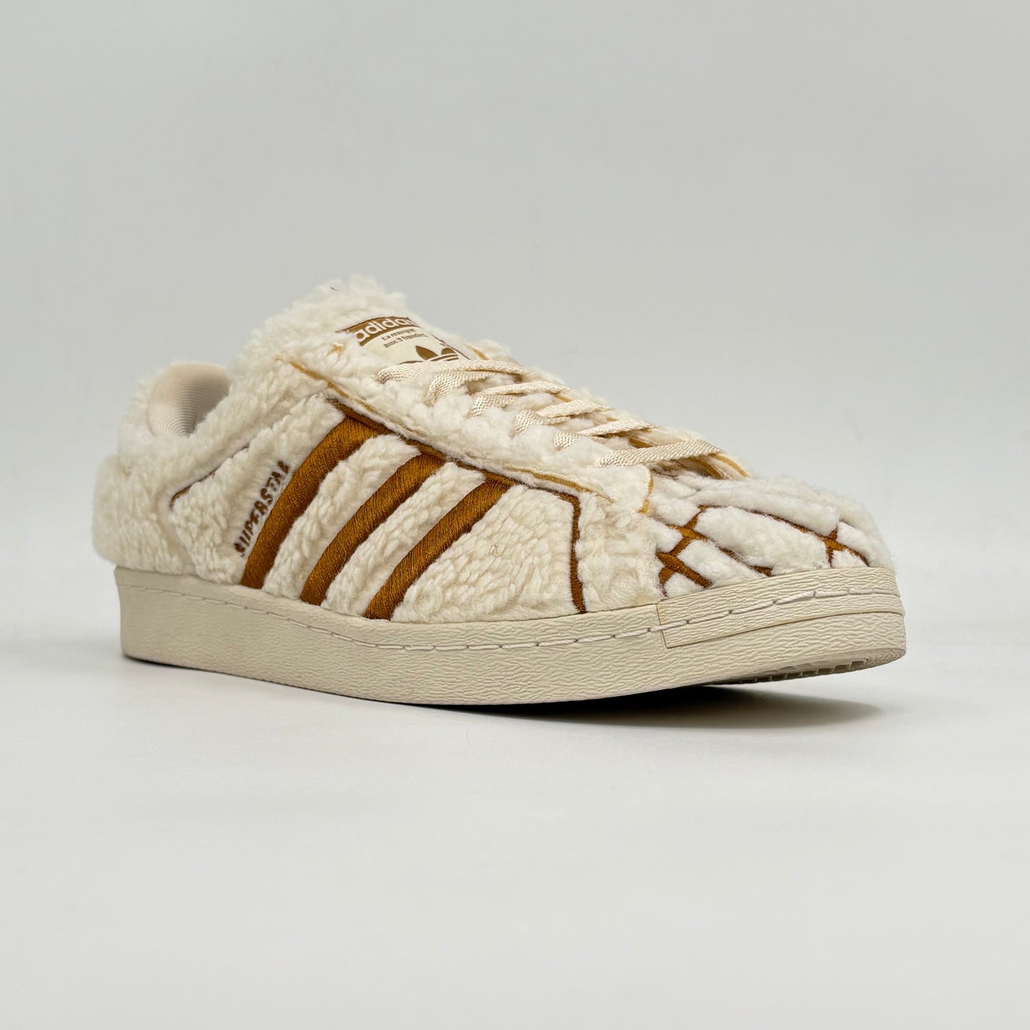 Adidas Superstar Concha Vainilla (Pre-owned 10/10 No box)