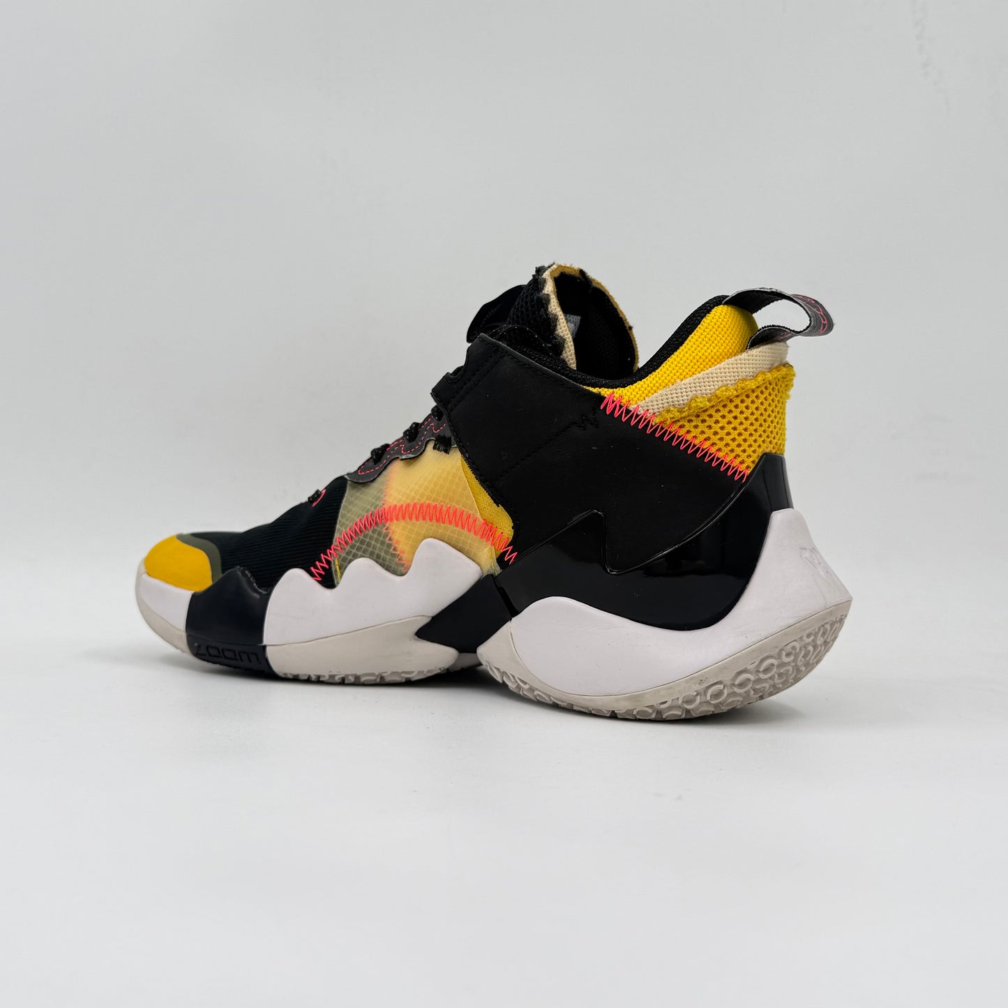 Jordan Why Not Zer0.2
Flash Crimson                            (Pre-owned condition 9/10)