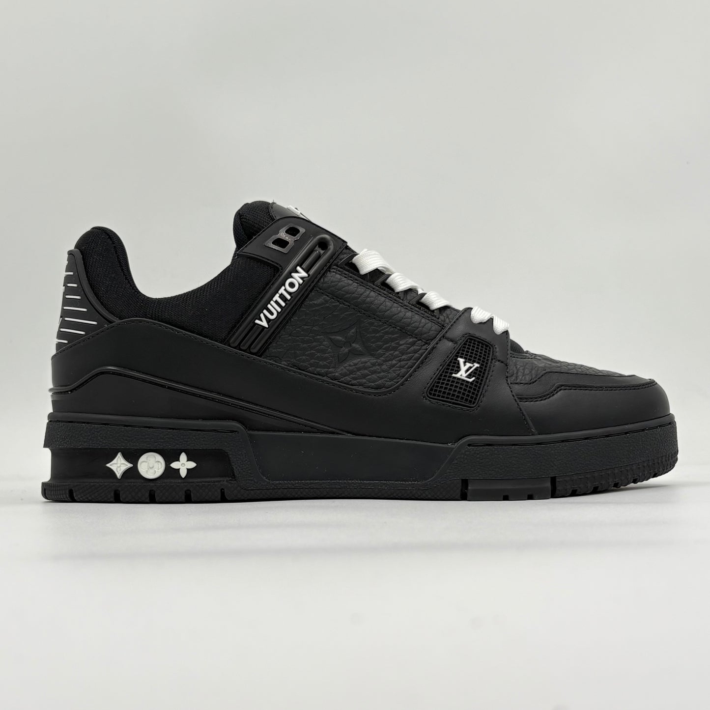 Louis Vuitton Trainer Black