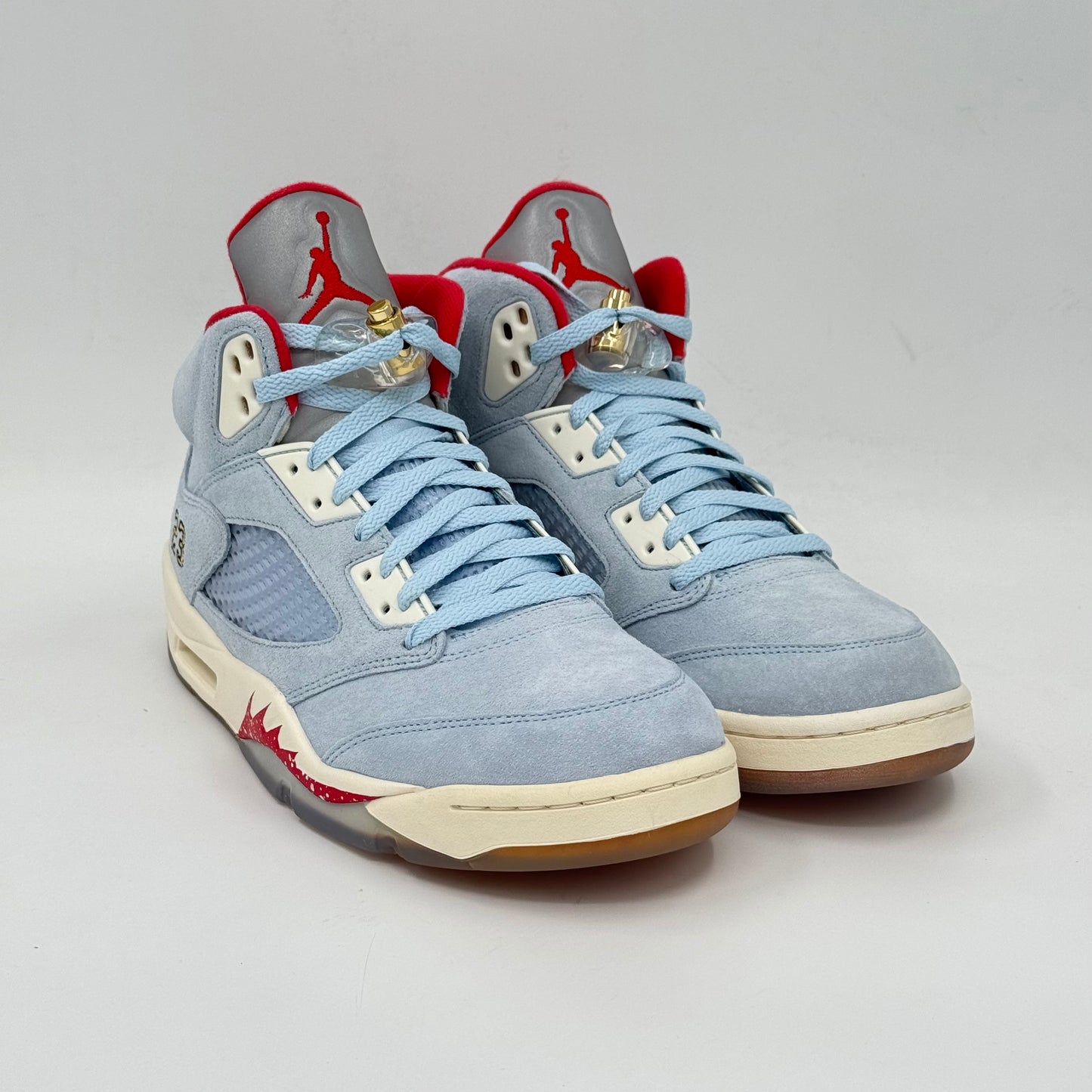 Jordan 5 Retro
Trophy Room Ice