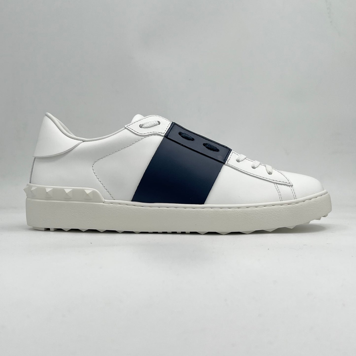 VALENTINO GARAVANI ONE STUD