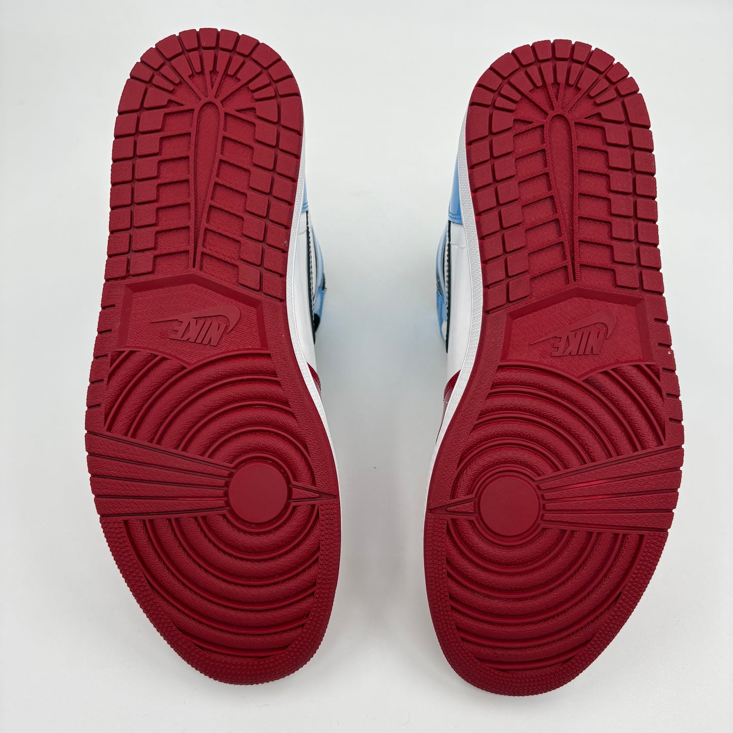 Air Jordan 1 Retro High OG Fearless Pre-owned