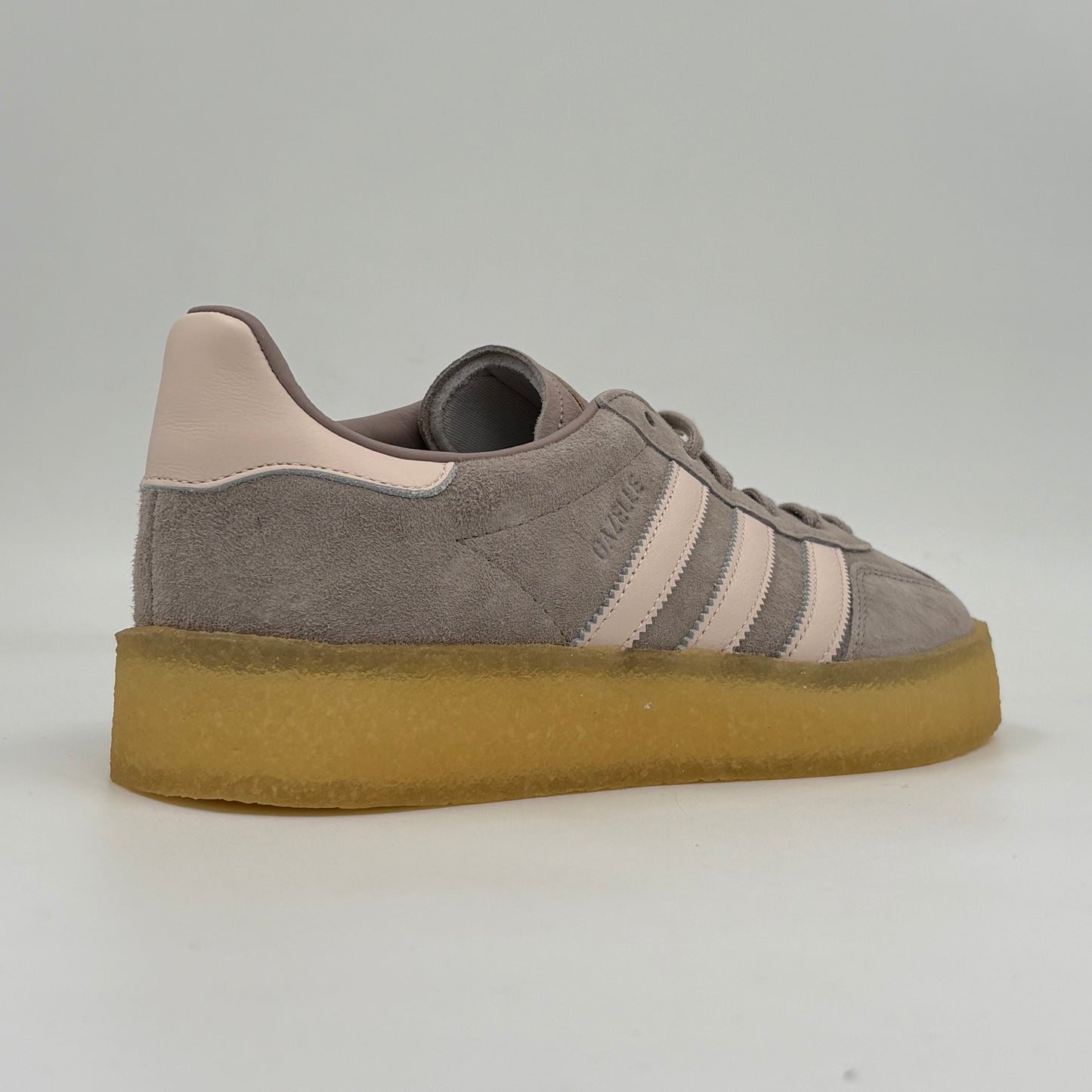 Adidas Clarks 8th Street Gazelle Indoor
by Ronnie Fieg Molecule Exclusive