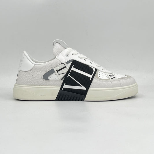 Valentino Garavani VL7N White Black