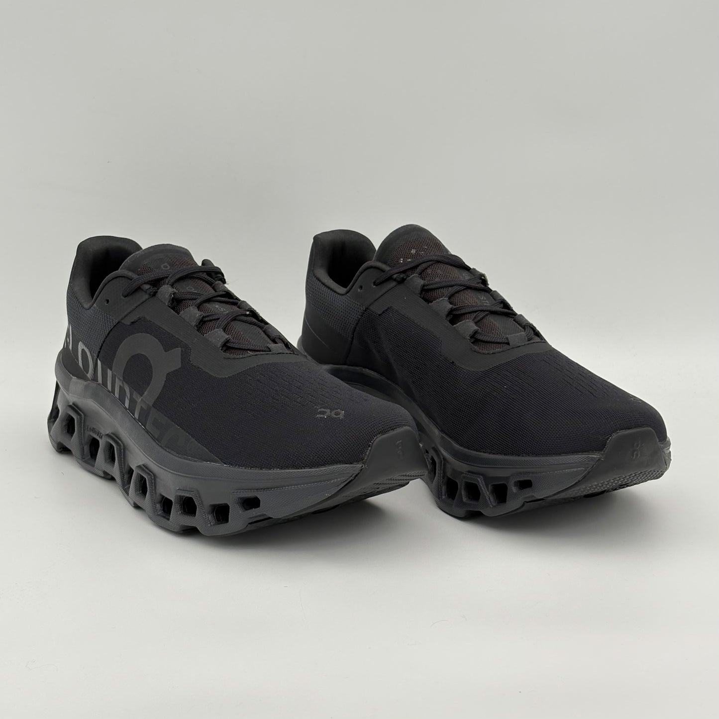 On Running Cloudmonster Black Magnet W