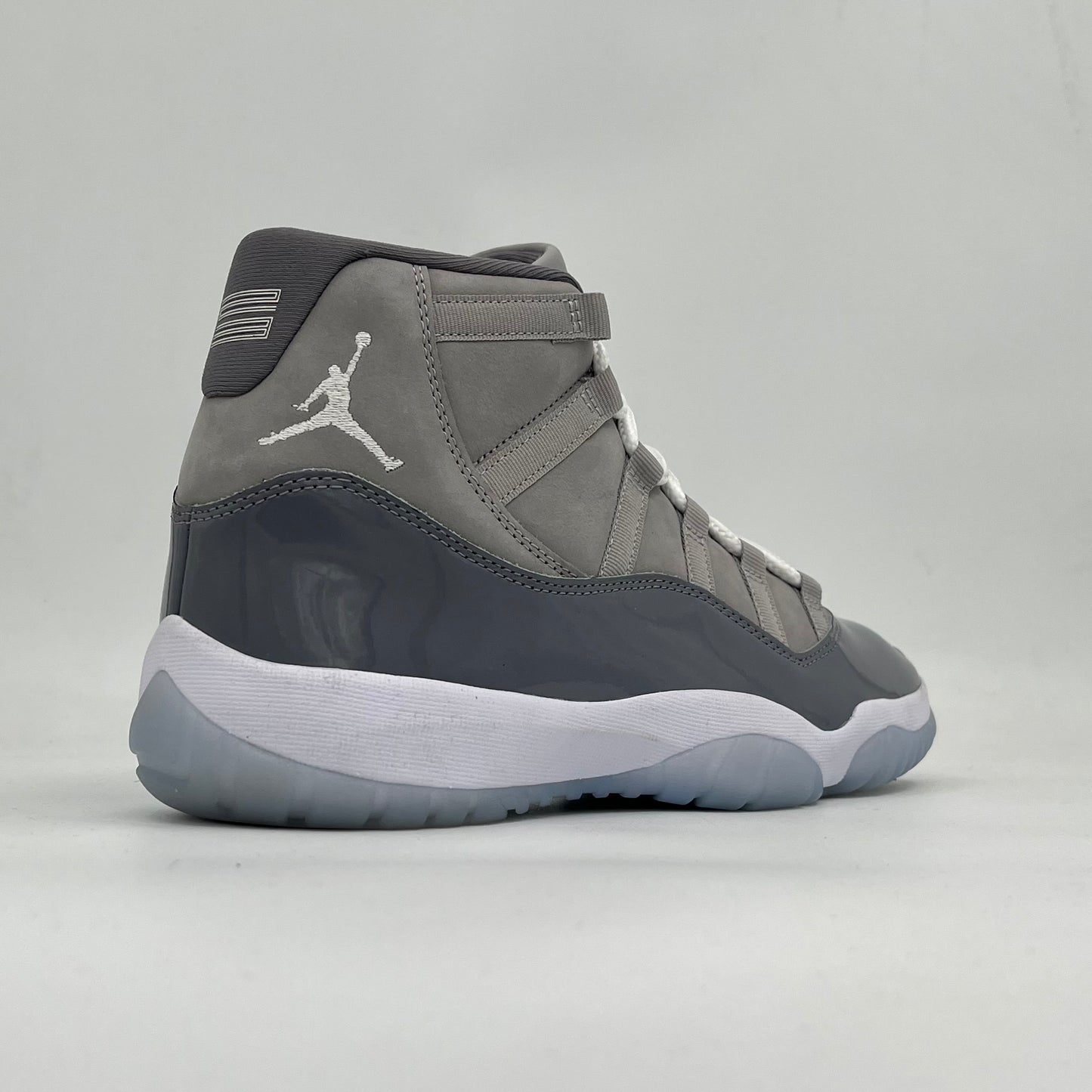 Nike Air Jordan 11 Retro Cool Grey (Pre-owned 9.5/10 No Box)