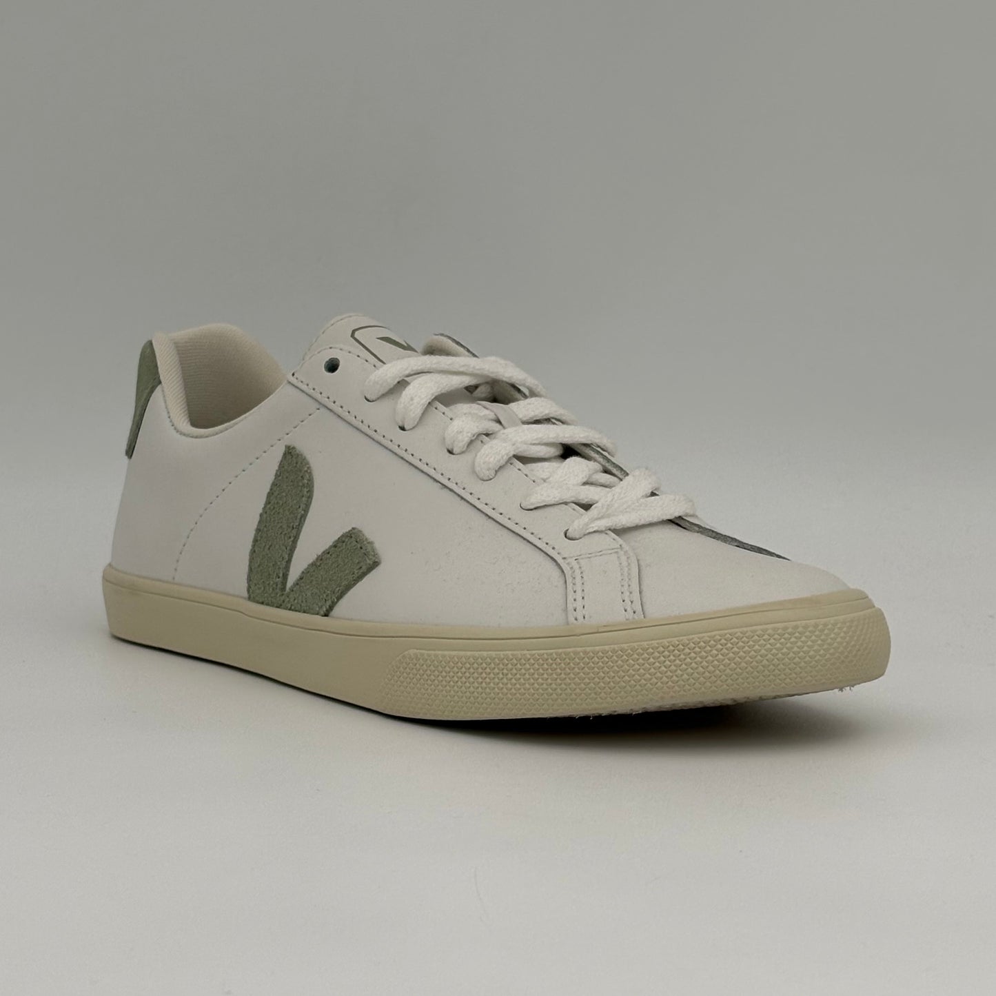 Veja Esplar White Clay