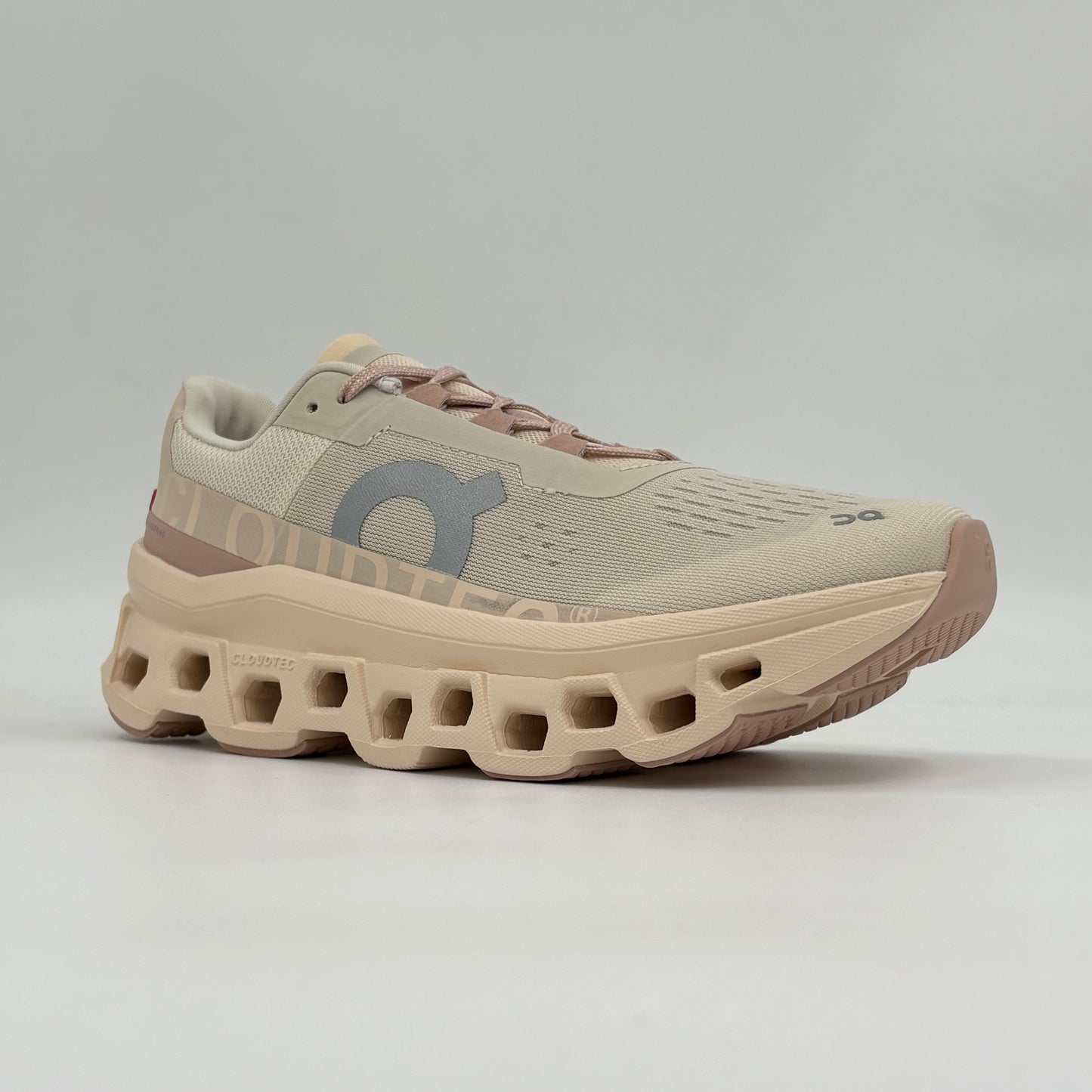 On Running Cloudmonster Moon Fawn