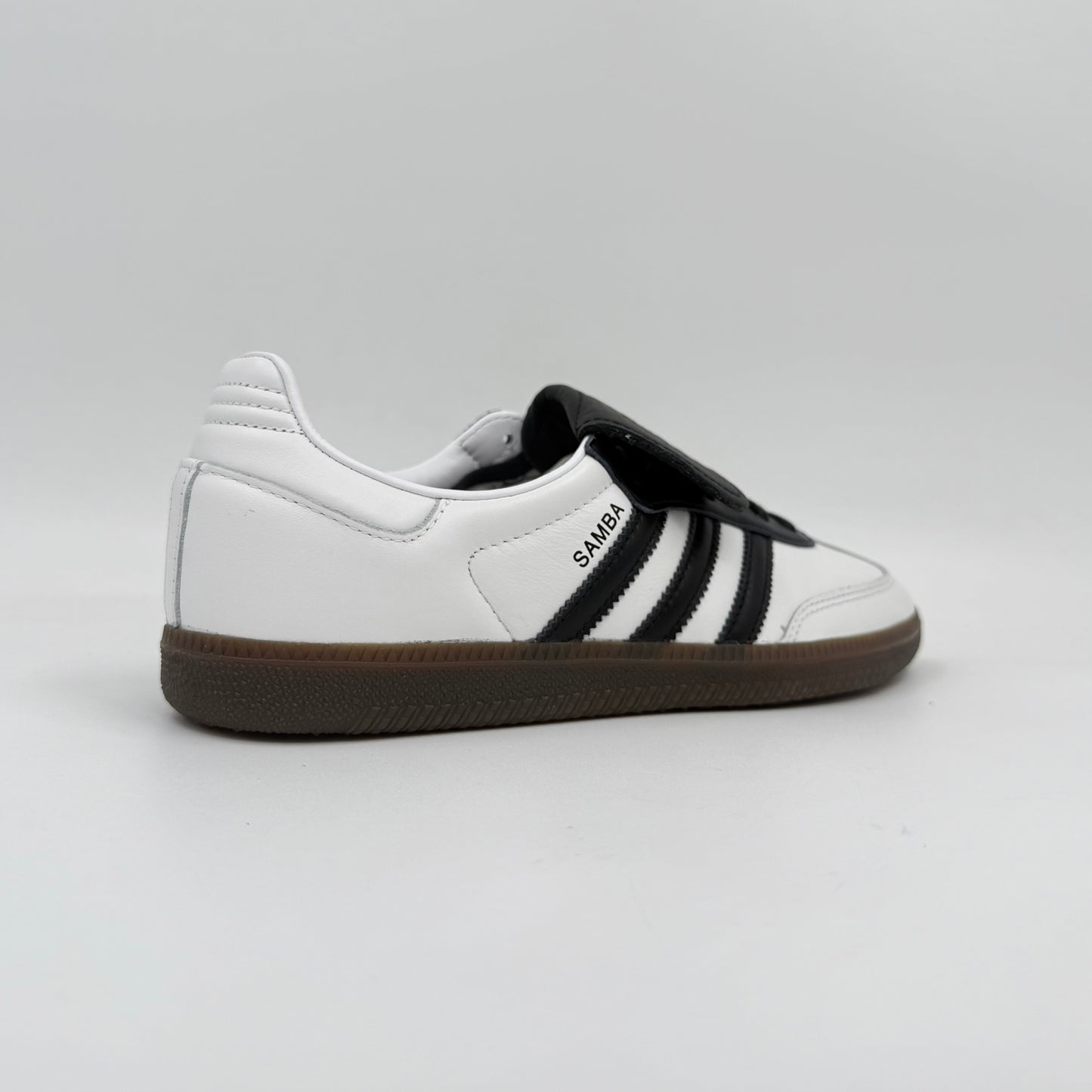 Adidas Samba LT
Cloud White Core Black
